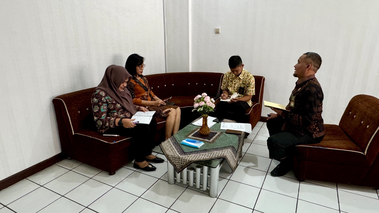 Rapat Berjenjang Kesekretariatan Bulan Juli 2024