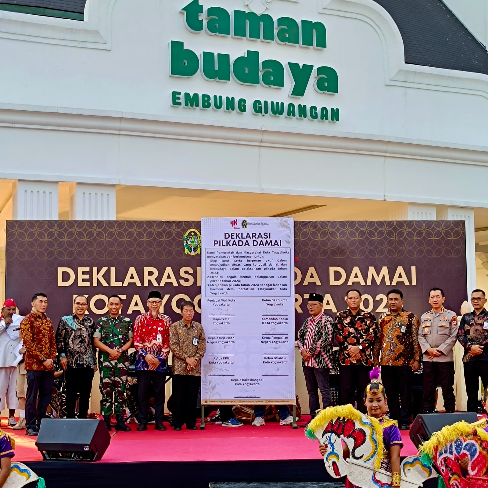 Panitera Muda Tipikor Pengadilan Negeri Yogyakarta Menghadiri Deklarasi Pilkada Damai