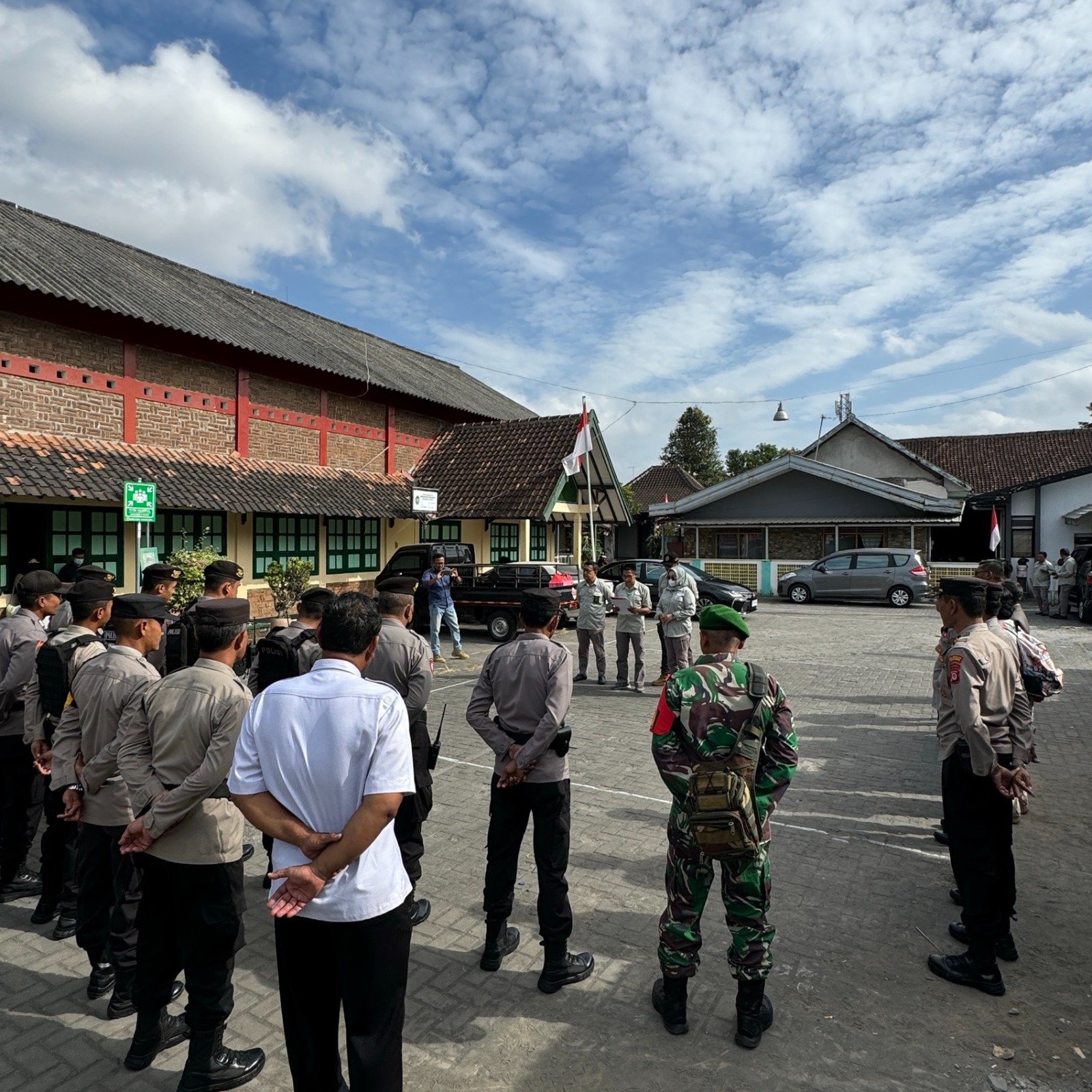 Pelaksanaan Eksekusi Perkara Perdata Pengadilan Negeri Yogyakarta Terkait Sengketa Sebidang Tanah 