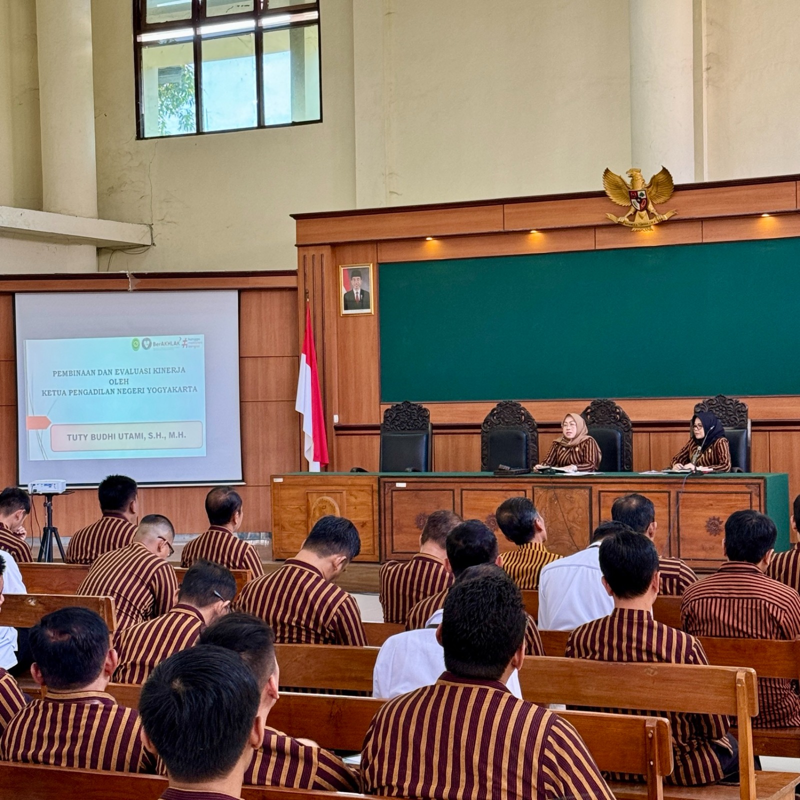 Rapat Pembinaan dan Monev Kinerja Pengadilan Negeri Yogyakarta Bulan Juli 2024