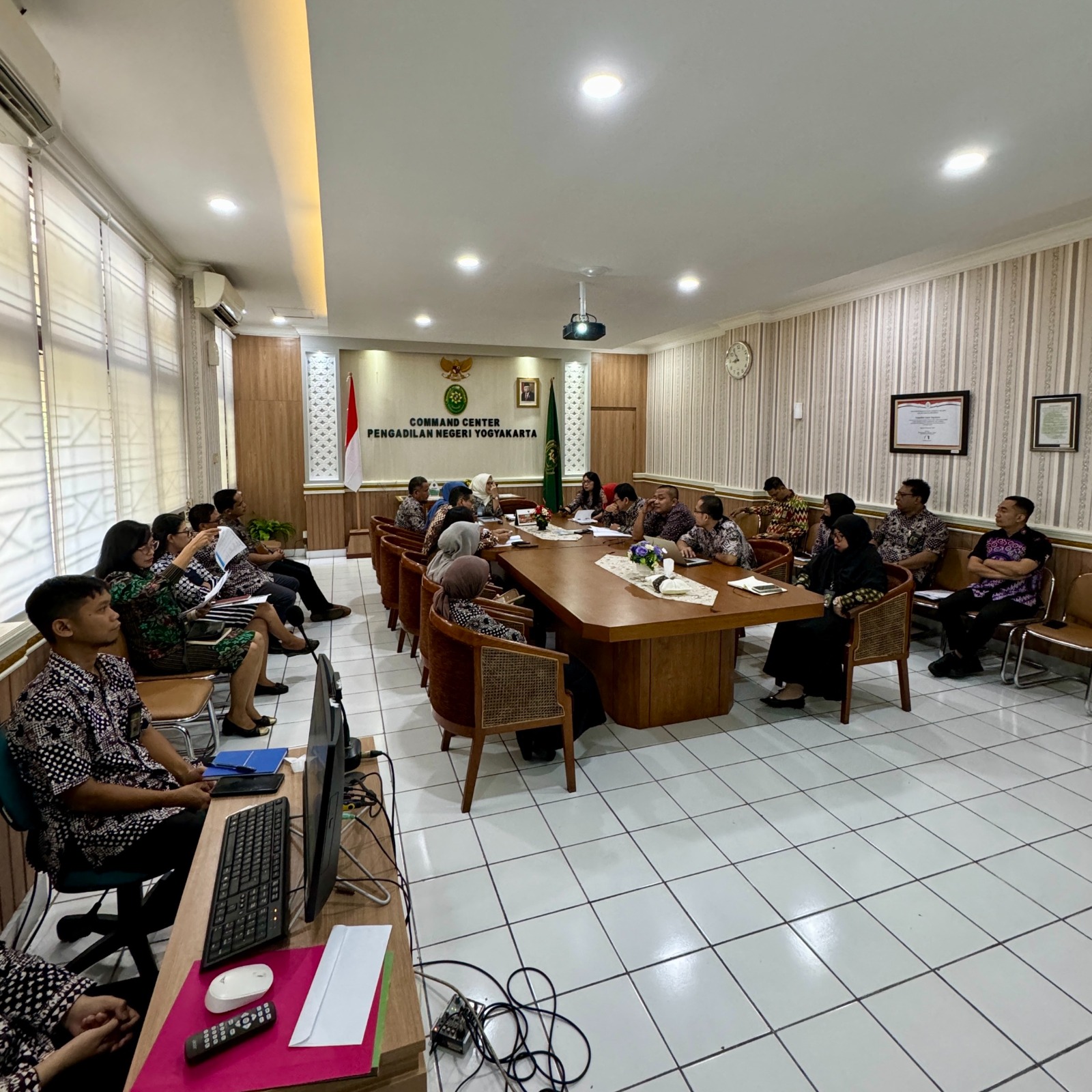 Rapat Monev Kedisiplinan dan TLHP Pengawasan Bidang Bulan September 2024 Pengadilan Negeri Yogyakarta