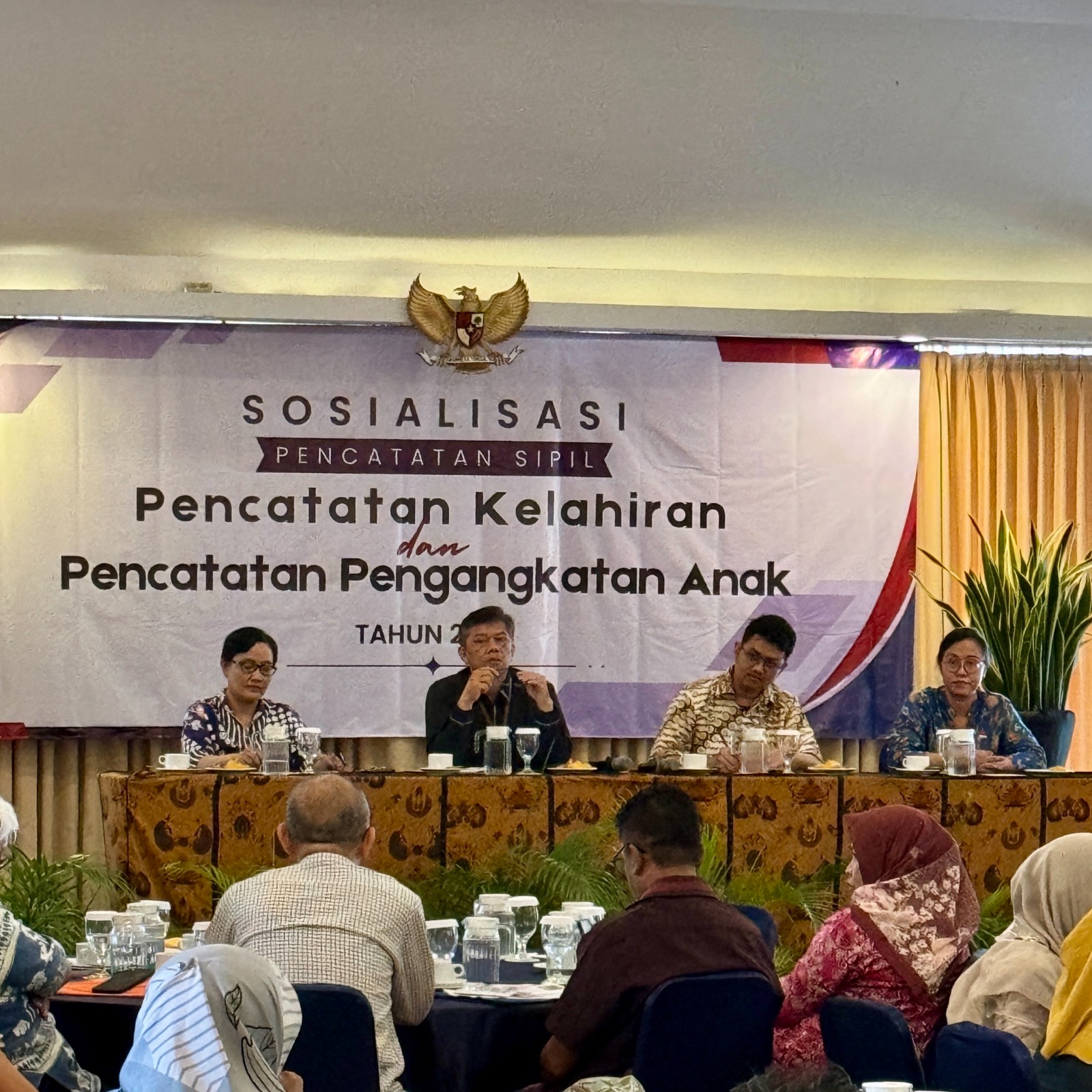 Hakim Pengadilan Negeri Yogyakarta Menghadiri Sosialisasi Pencatatan Kelahiran dan Pencatatan Pengangkatan Anak