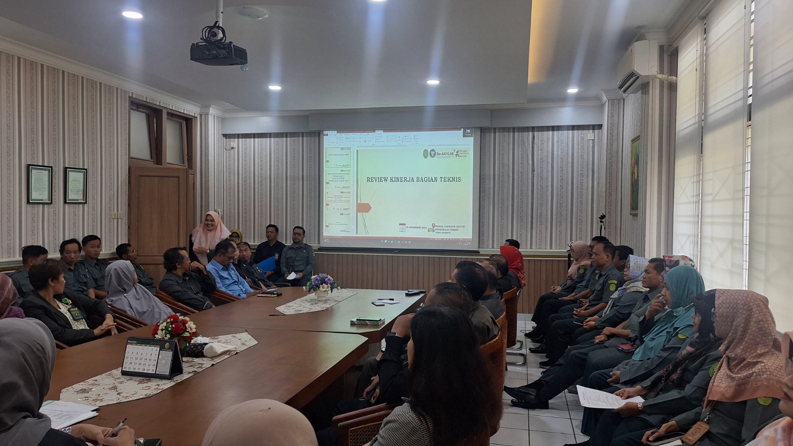 Rapat Reviu Kinerja Bagian Teknis Pengadilan Negeri Yogyakarta