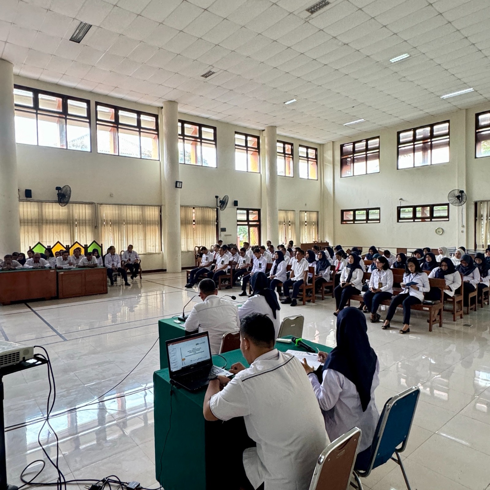 Rapat Pembinaan dan Monev Kinerja Pengadilan Negeri Yogyakarta Bulan Oktober 2024