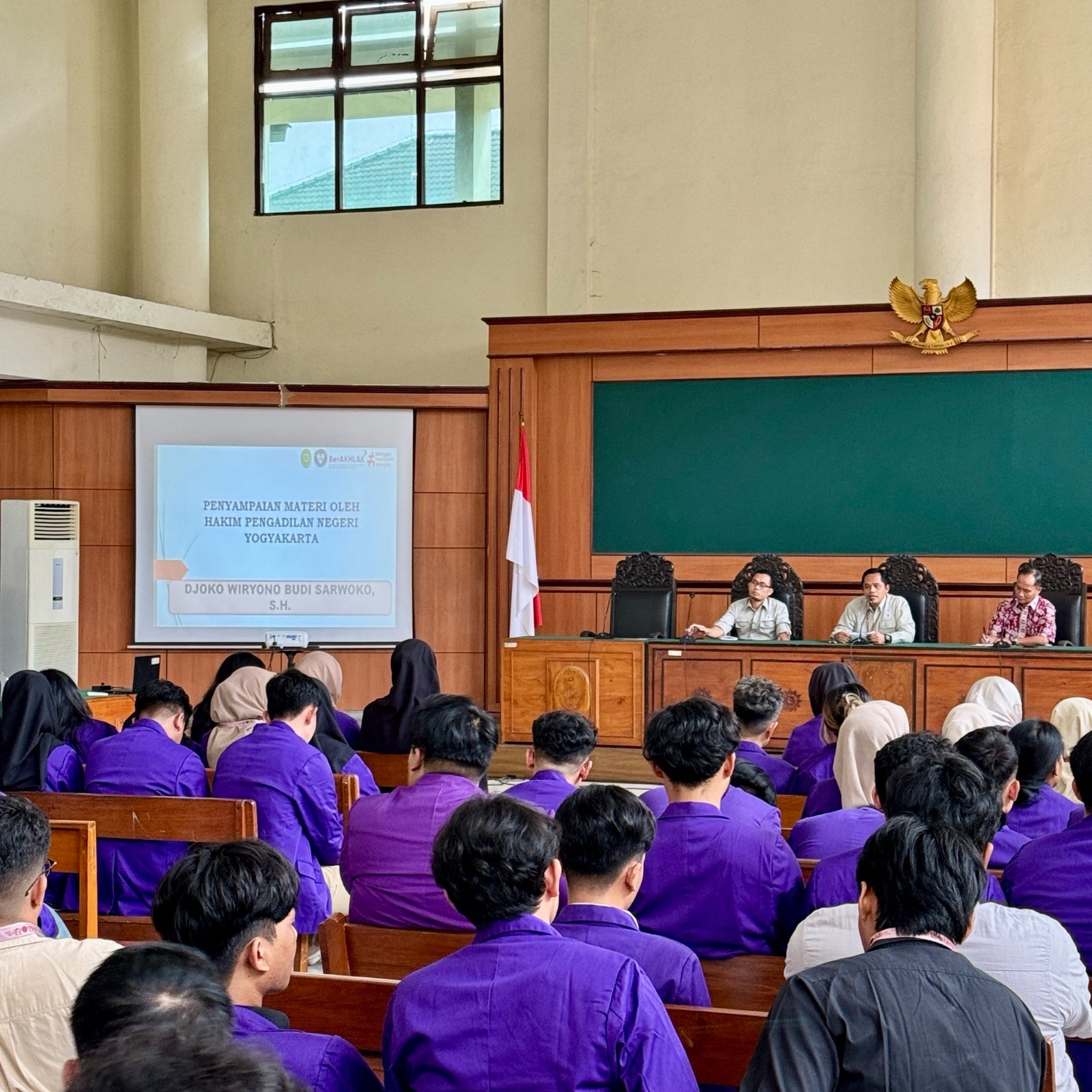 Pengadilan Negeri Yogyakarta Menerima Kunjungan Pengajar dan Mahasiswa Fakultas Hukum Universitas Pakuan