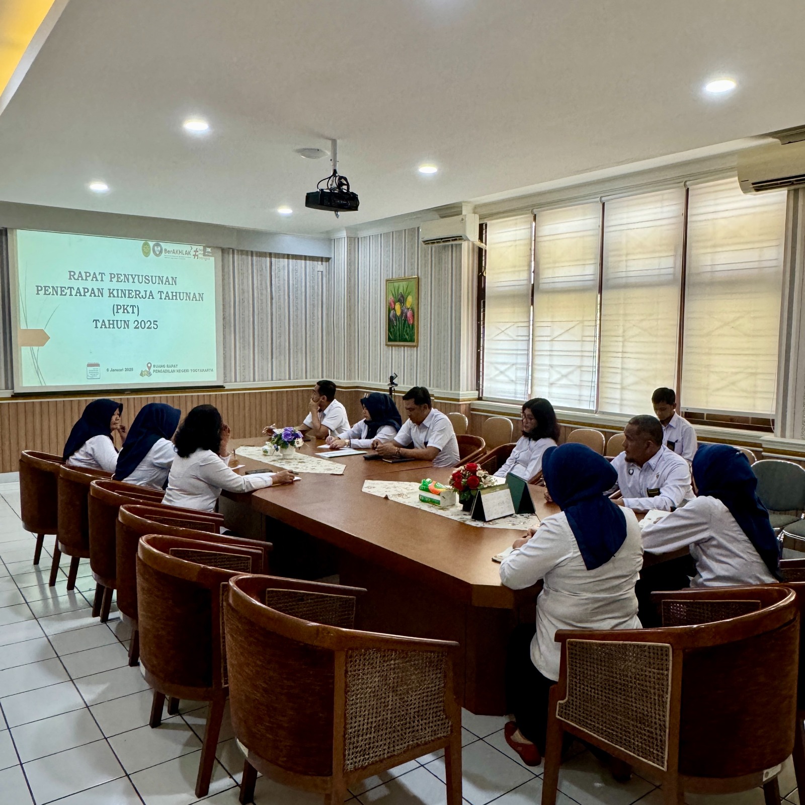 Rapat Penetapan Kinerja Tahunan Tahun 2025 Pengadilan Negeri Yogyakarta