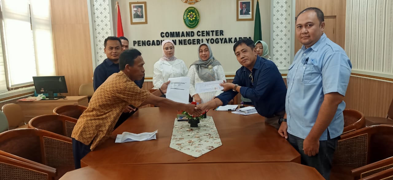 Pelaksanaan Eksekusi Perkara Perdata Khusus Hubungan Industrial secara Sukarela