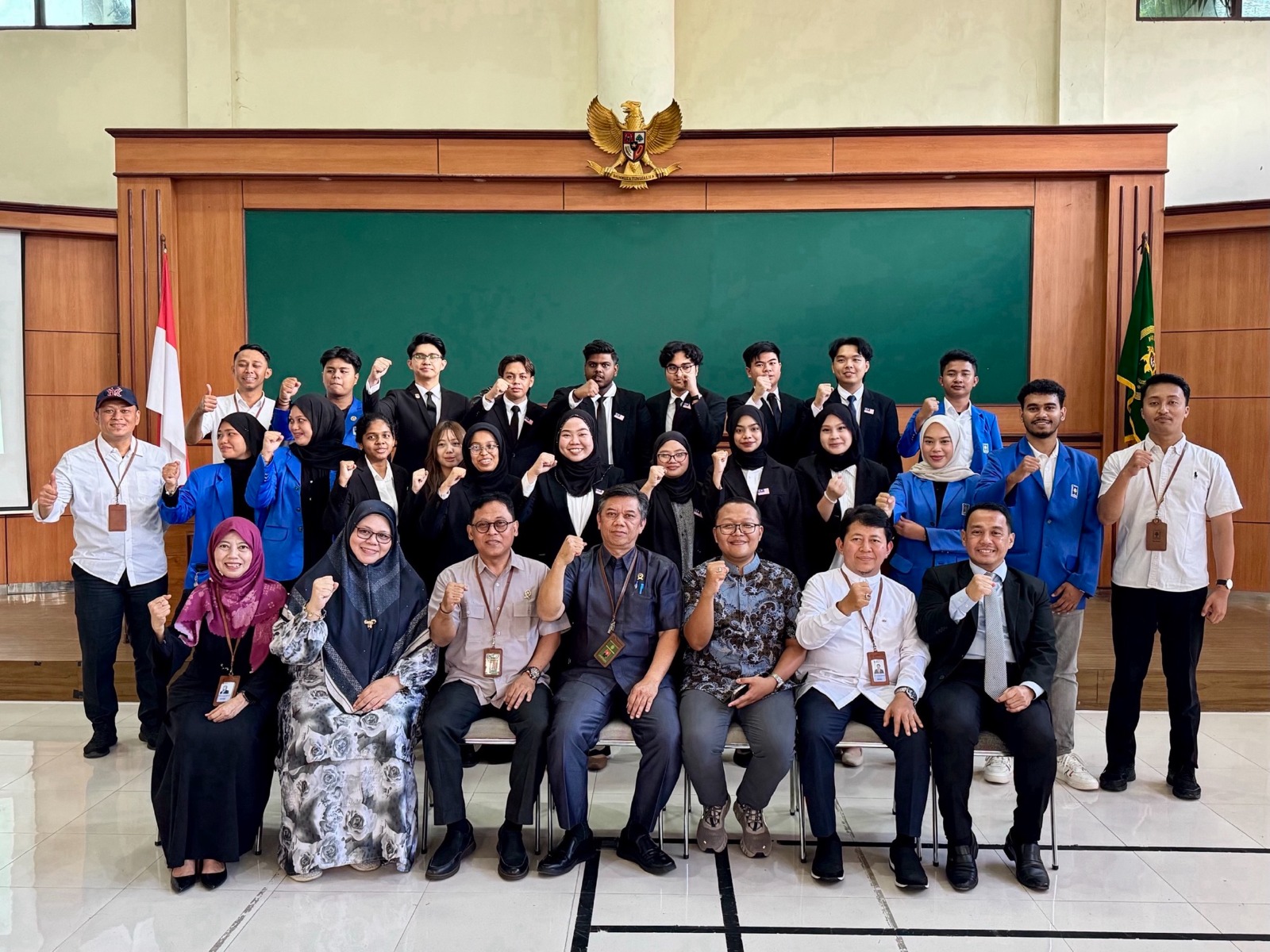 Kunjungan Program Sarjana Fakultas Hukum Universitas Islam Indonesia dan University Kebangsaan Malaysia di Pengadilan Negeri Yogyakarta