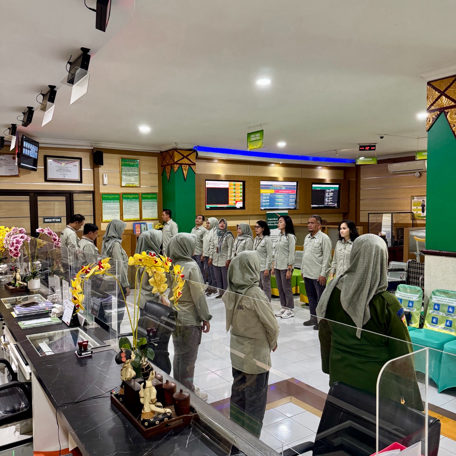 Apel Pagi Rutin Petugas PTSP 14 Mei 2025