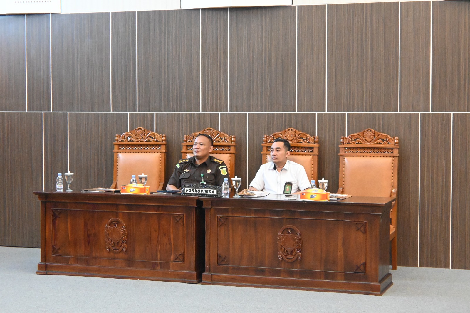 Panitera Muda Hukum Pengadilan Negeri Yogyakarta Menghadiri Rapat Paripurna DPRD Kota Yogyakarta