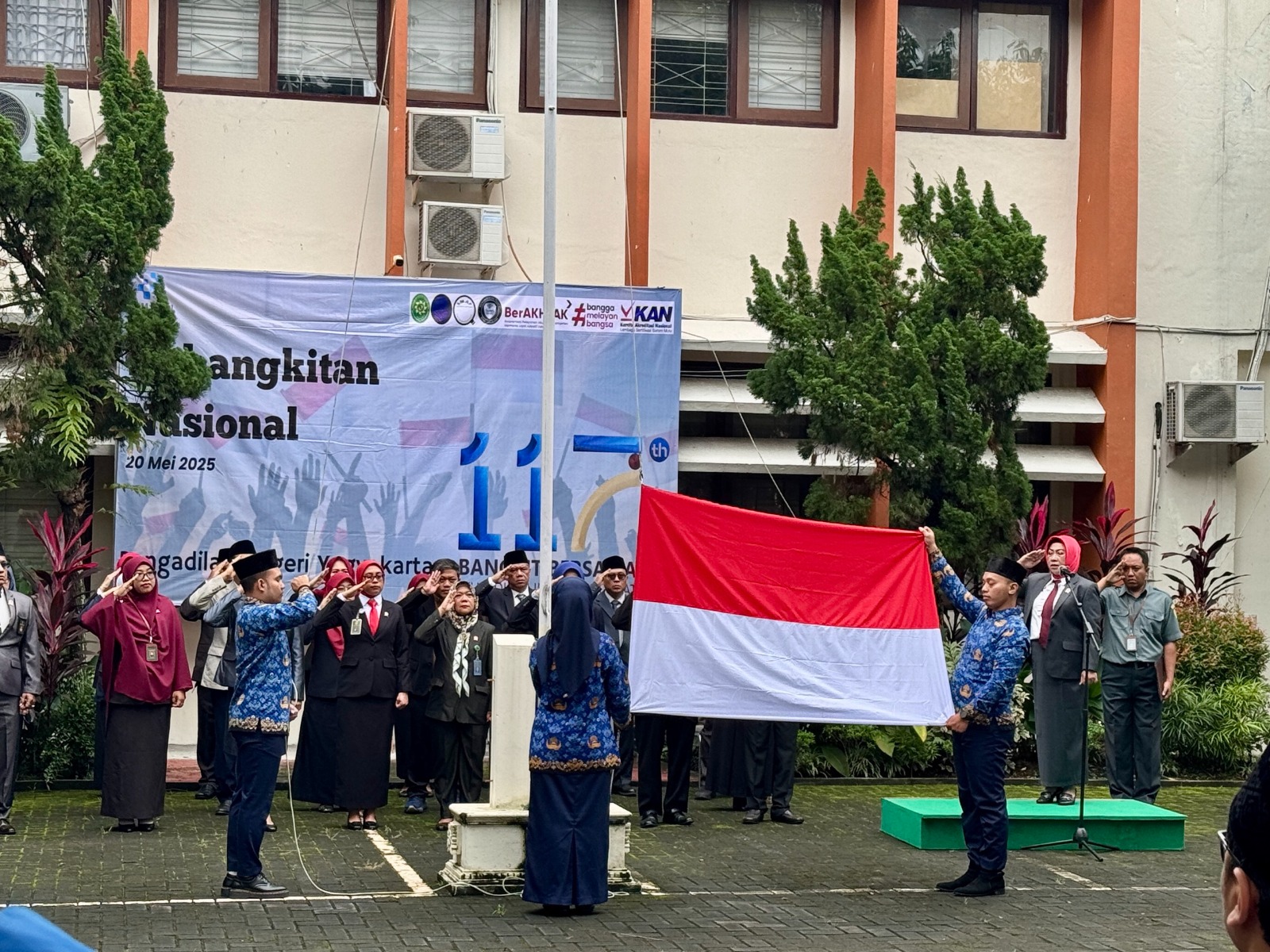 Pengadilan Negeri Yogyakarta Melaksanakan Upacara Hari Kebangkitan Nasional ke-117 Tahun 2025