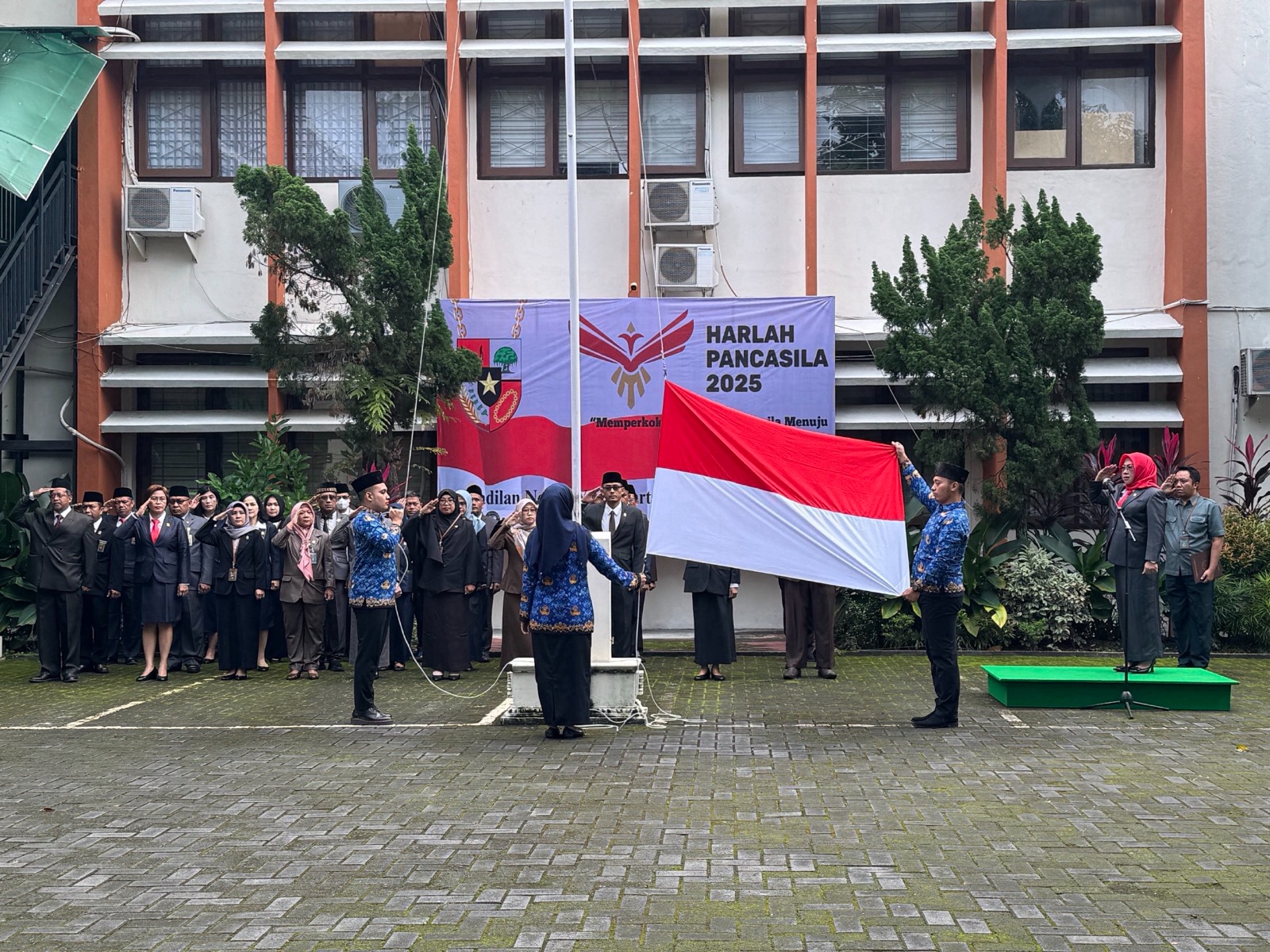 Pengadilan Negeri Yogyakarta Melaksanakan Upacara Peringatan Hari Lahir Pancasila Tahun 2025