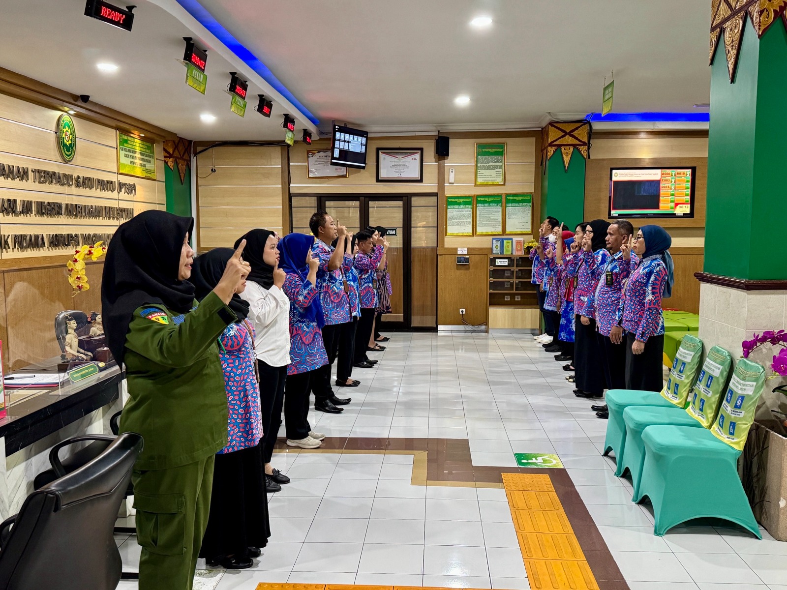 Apel Pagi Rutin Petugas PTSP 19 Juni 2025