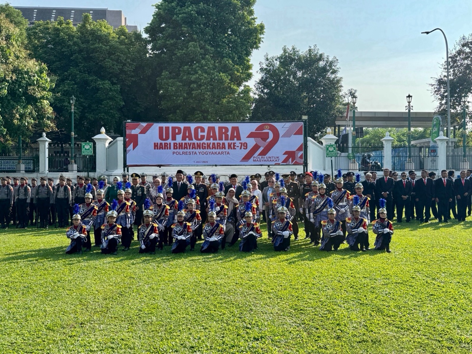 Ketua Pengadilan Negeri Yogyakarta Menghadiri Upacara HUT Bhayangkara ke-79 Tahun 2025