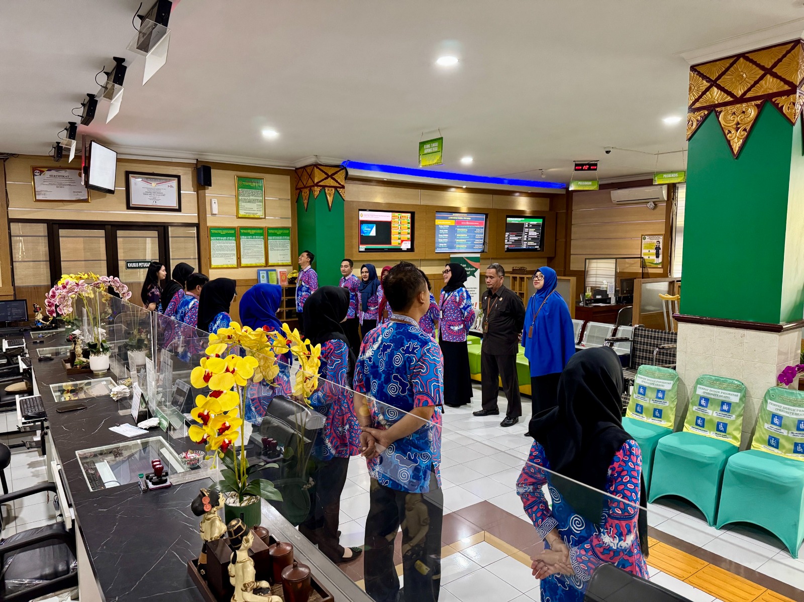 Apel Pagi Rutin Petugas PTSP 17 Juli 2025