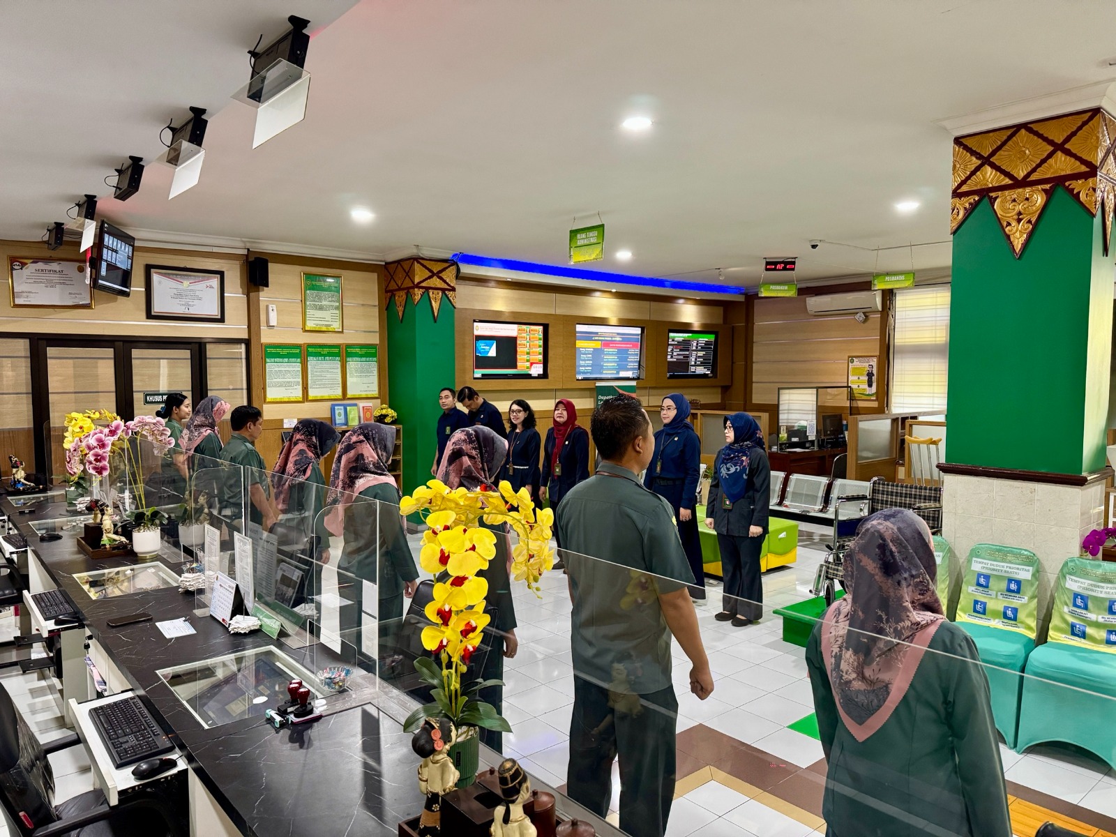 Apel Pagi Rutin Petugas PTSP 22 Juli 2025