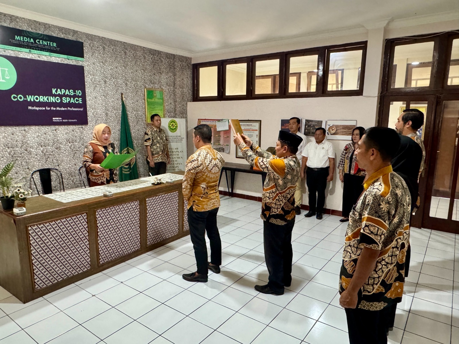 Pengadilan Negeri Yogyakarta Melakukan Pengambilan Sumpah Jabatan Penilai Publik