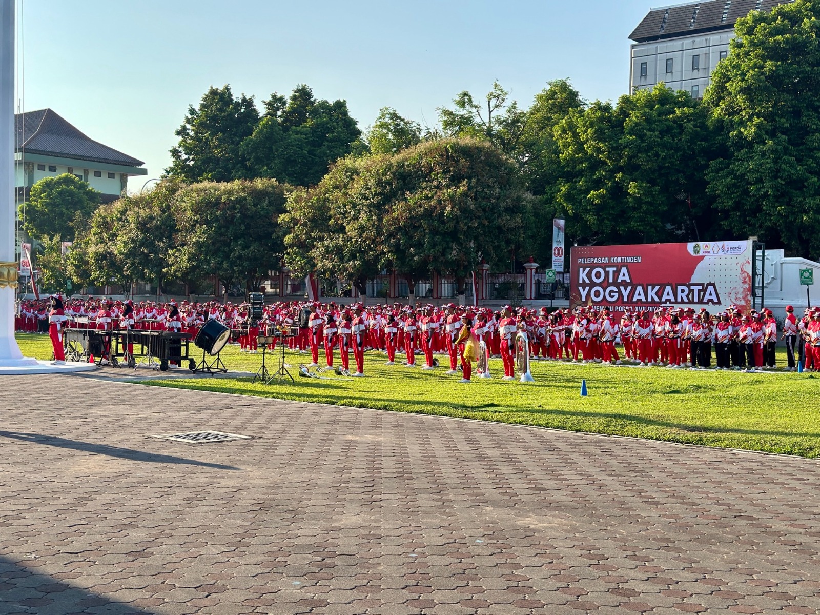 Ketua Pengadilan Negeri Yogyakarta Menghadiri Pelepasan Atlet dan Official PORDA Kontingen Kota Yogyakarta