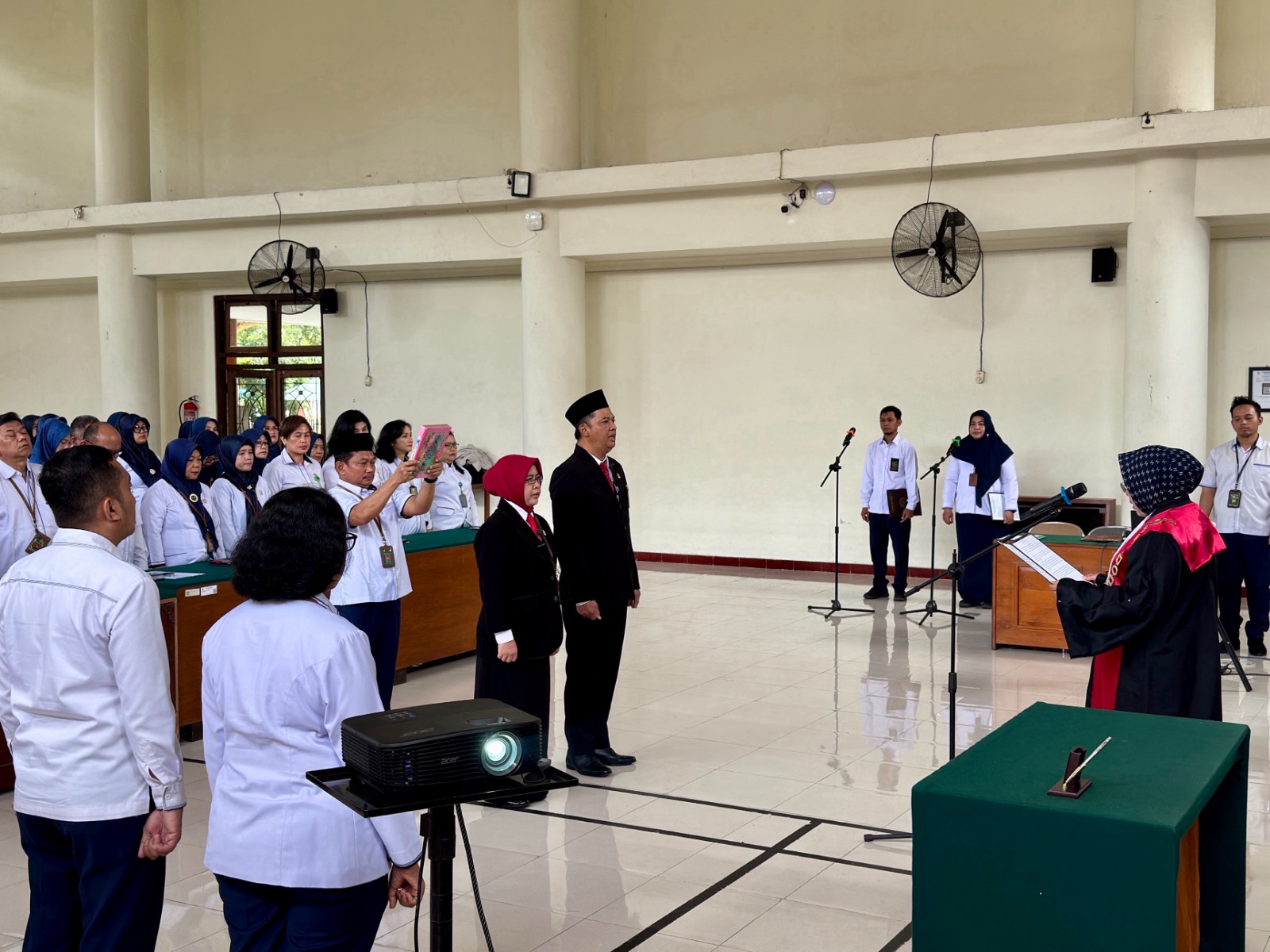 Pelantikan dan Pengambilan Sumpah Jabatan Panitera Muda Perdata dan Panitera Muda Khusus PHI Pengadilan Negeri Yogyakarta