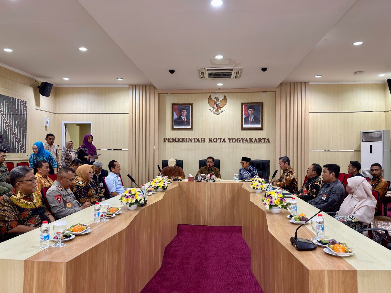 Ketua Pengadilan Negeri Yogyakarta Mengikuti Rakor dan Rapat Monev terkait Pasca Unjuk Rasa di Kota Yogyakarta