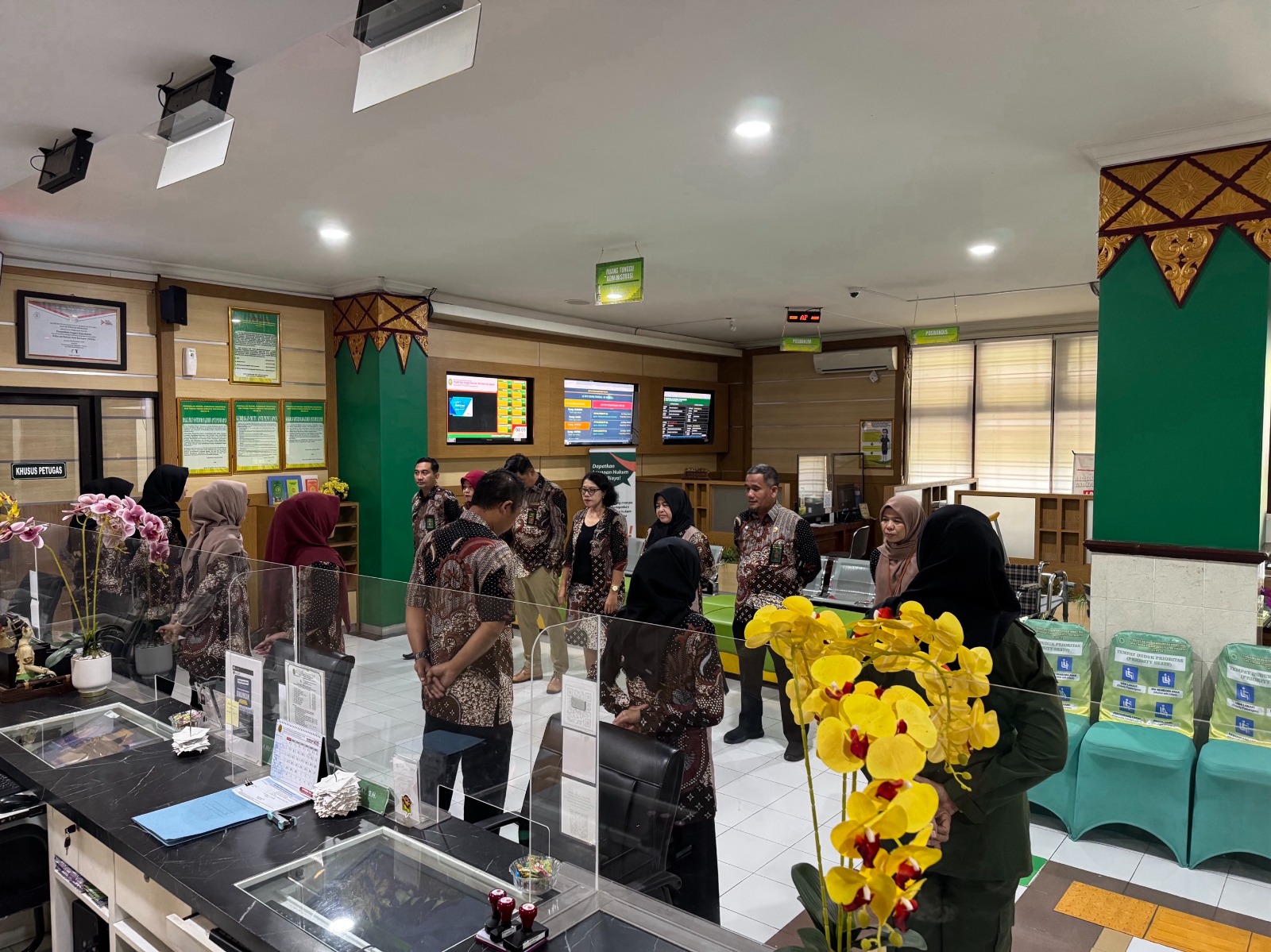 Apel Pagi Rutin Petugas PTSP 2 Oktober 2025