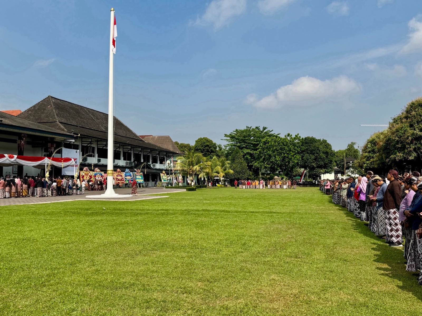 Ketua Pengadilan Negeri Yogyakarta Mengikuti Upacara Peringatan HUT ke-269 Kota Yogyakarta 