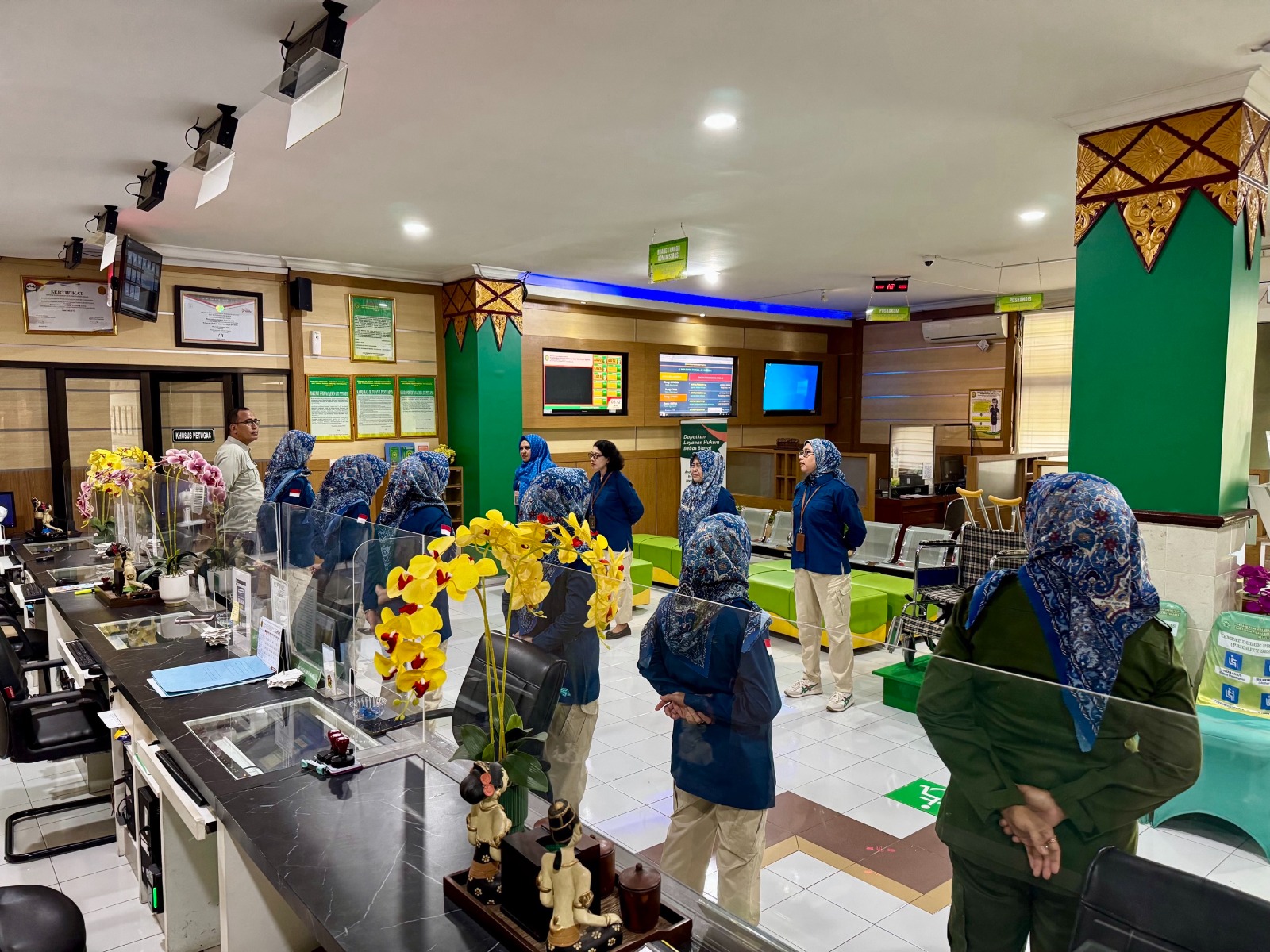 Apel Pagi Rutin Petugas PTSP 22 Oktober 2025