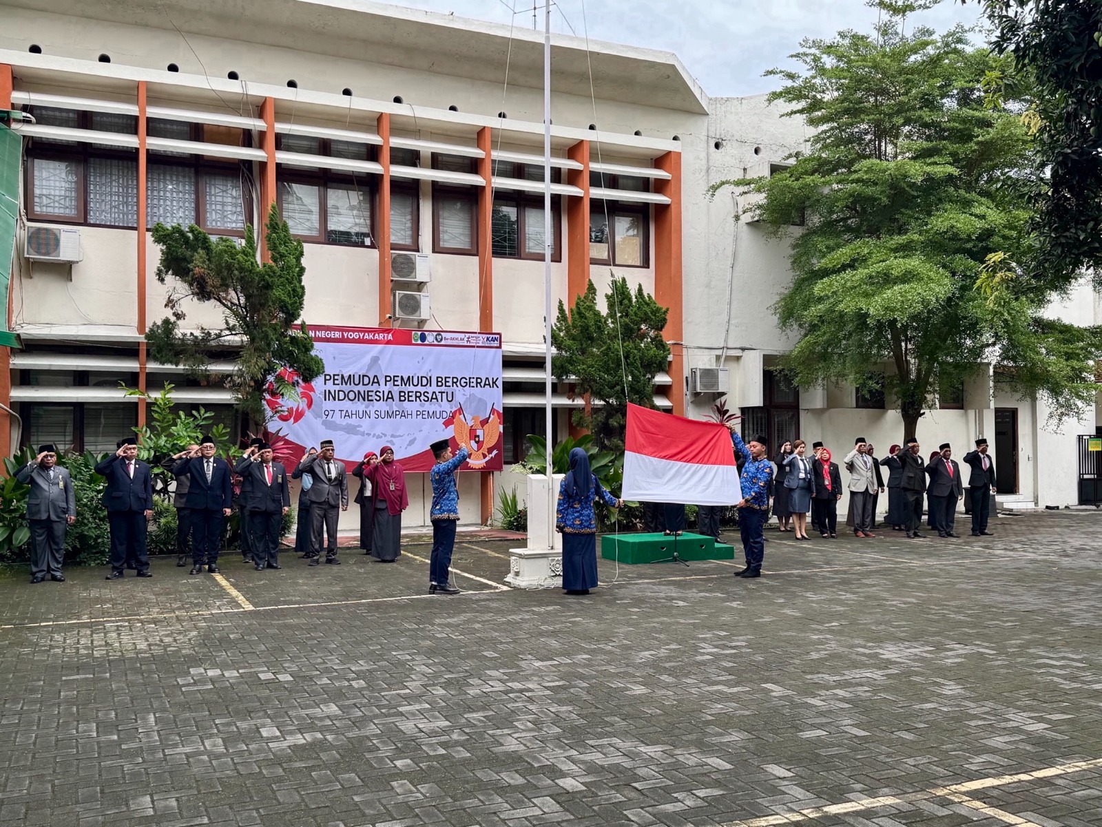 Pengadilan Negeri Yogyakarta Melaksanakan Upacara Peringatan Hari Sumpah Pemuda ke-97 Tahun 2025