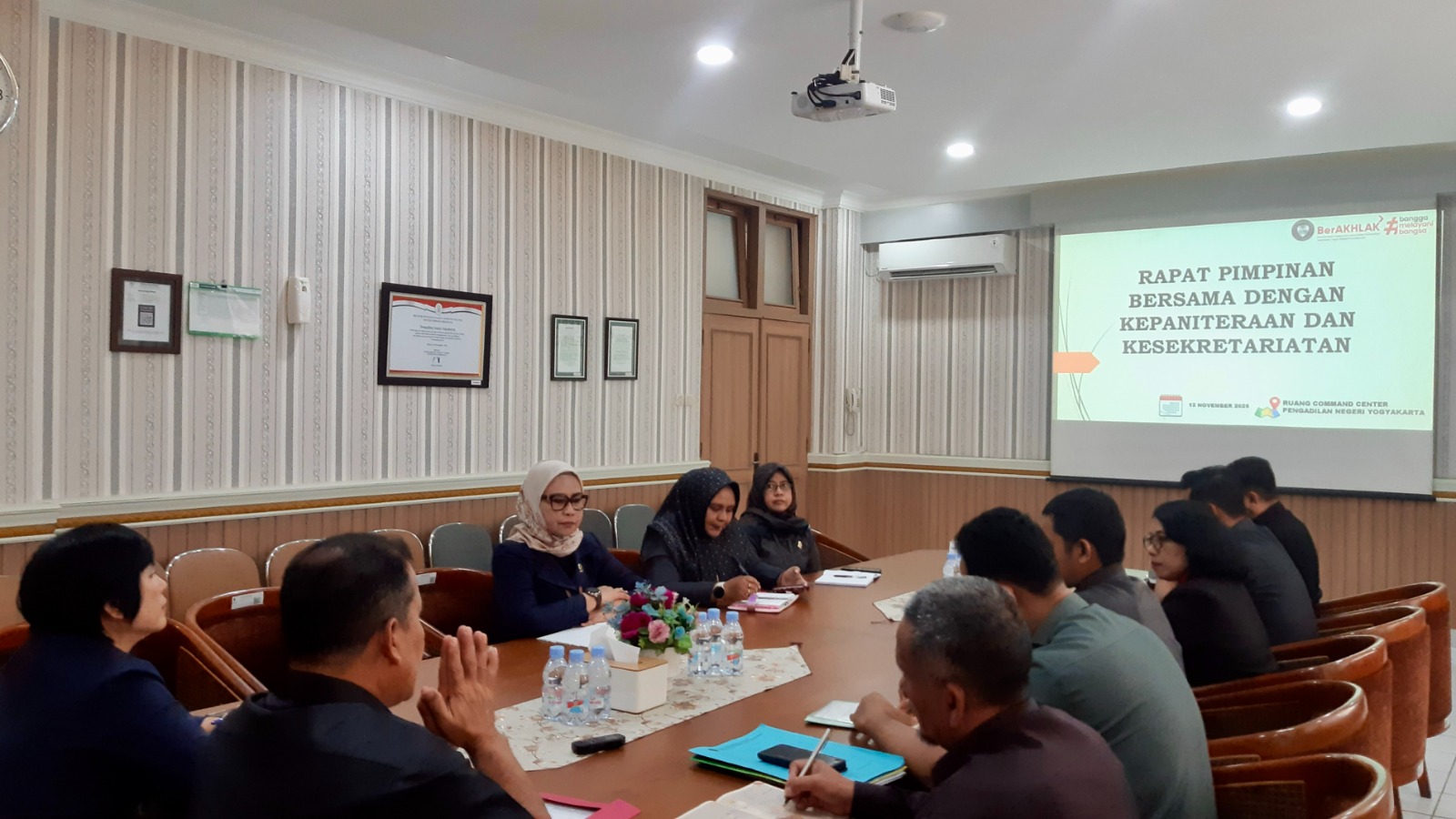 Rapat Pimpinan Pengadilan Negeri Yogyakarta bersama Kepaniteraan dan Kesekretariatan 