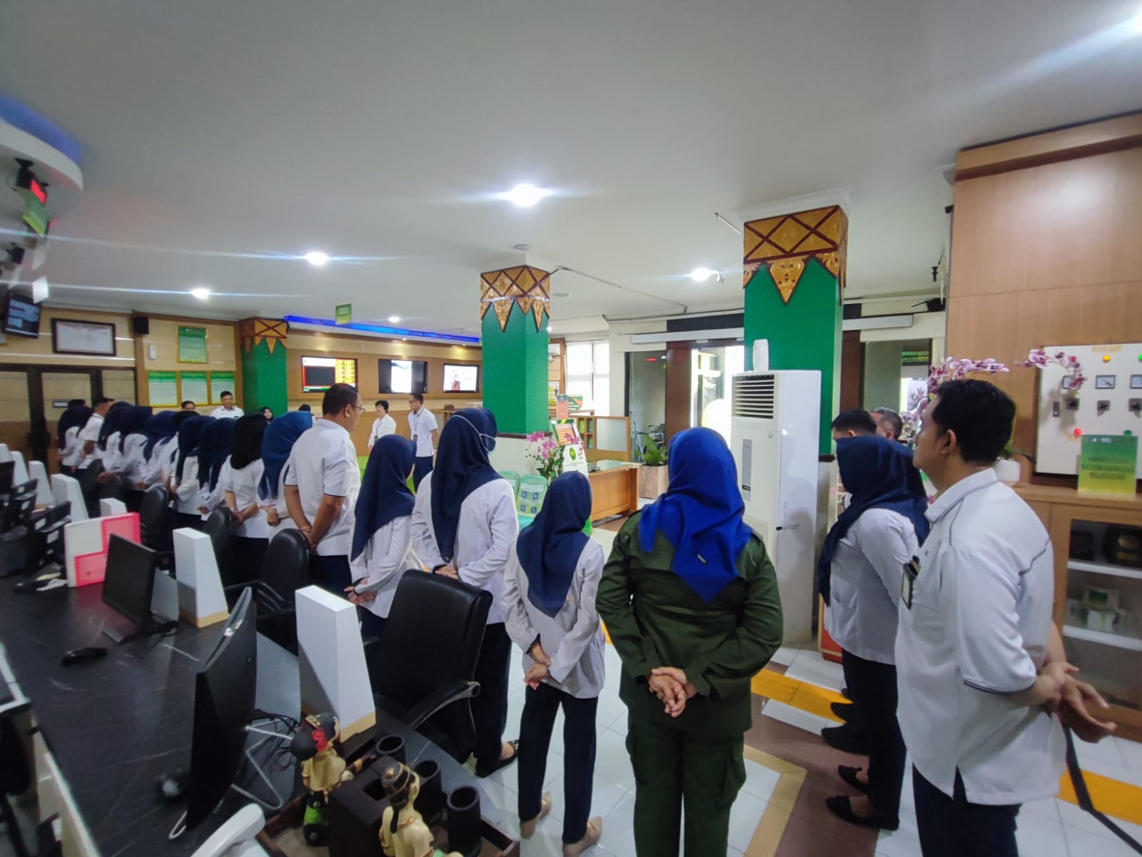 Apel Pagi Rutin Petugas PTSP 22 Desember 2025