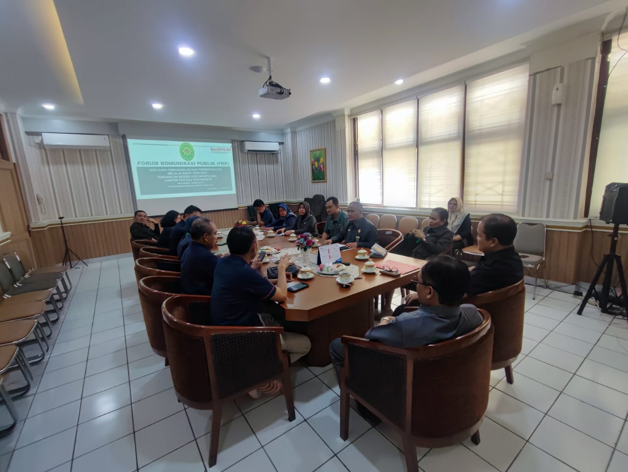 Pengadilan Negeri Yogyakarta Mendapatkan Kunjungan Kerja dari PT. POS Indonesia KCU Yogyakarta