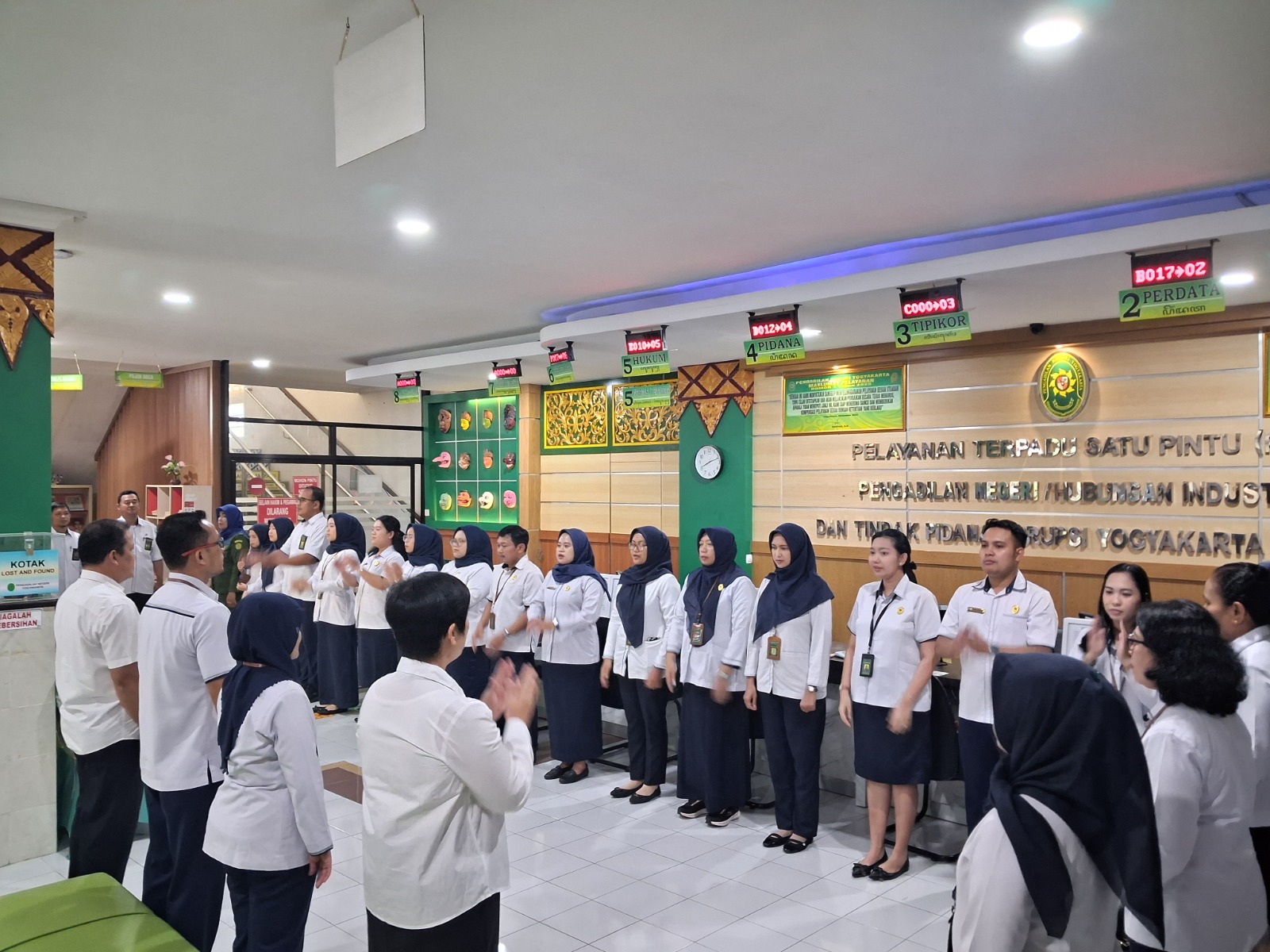 Apel Pagi Rutin Petugas PTSP 19 Januari 2026