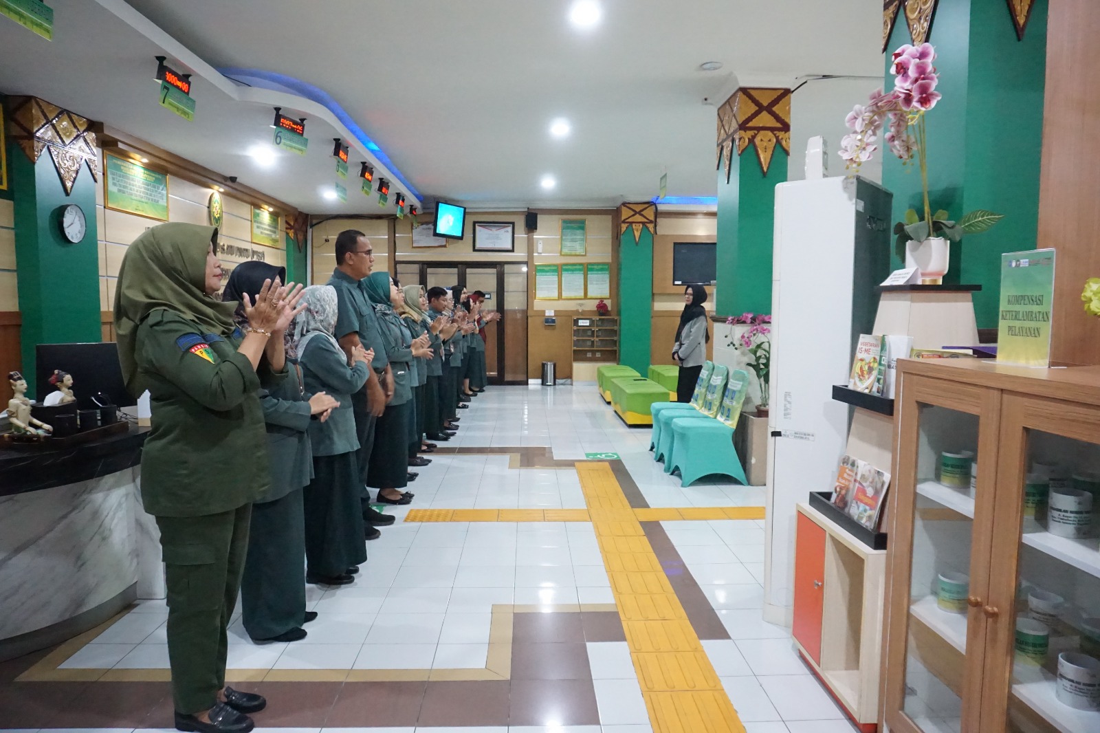 Apel Pagi Rutin Petugas PTSP 21 Januari 2026