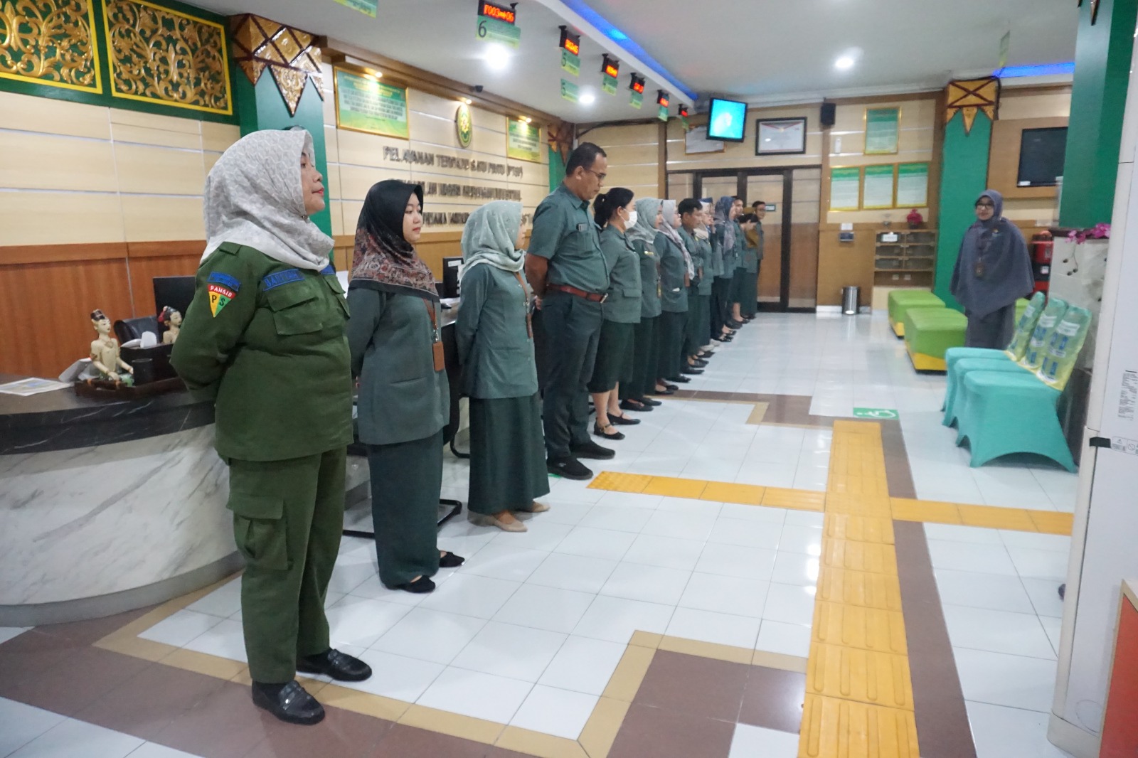 Apel Pagi Rutin Petugas PTSP 28 Januari 2026