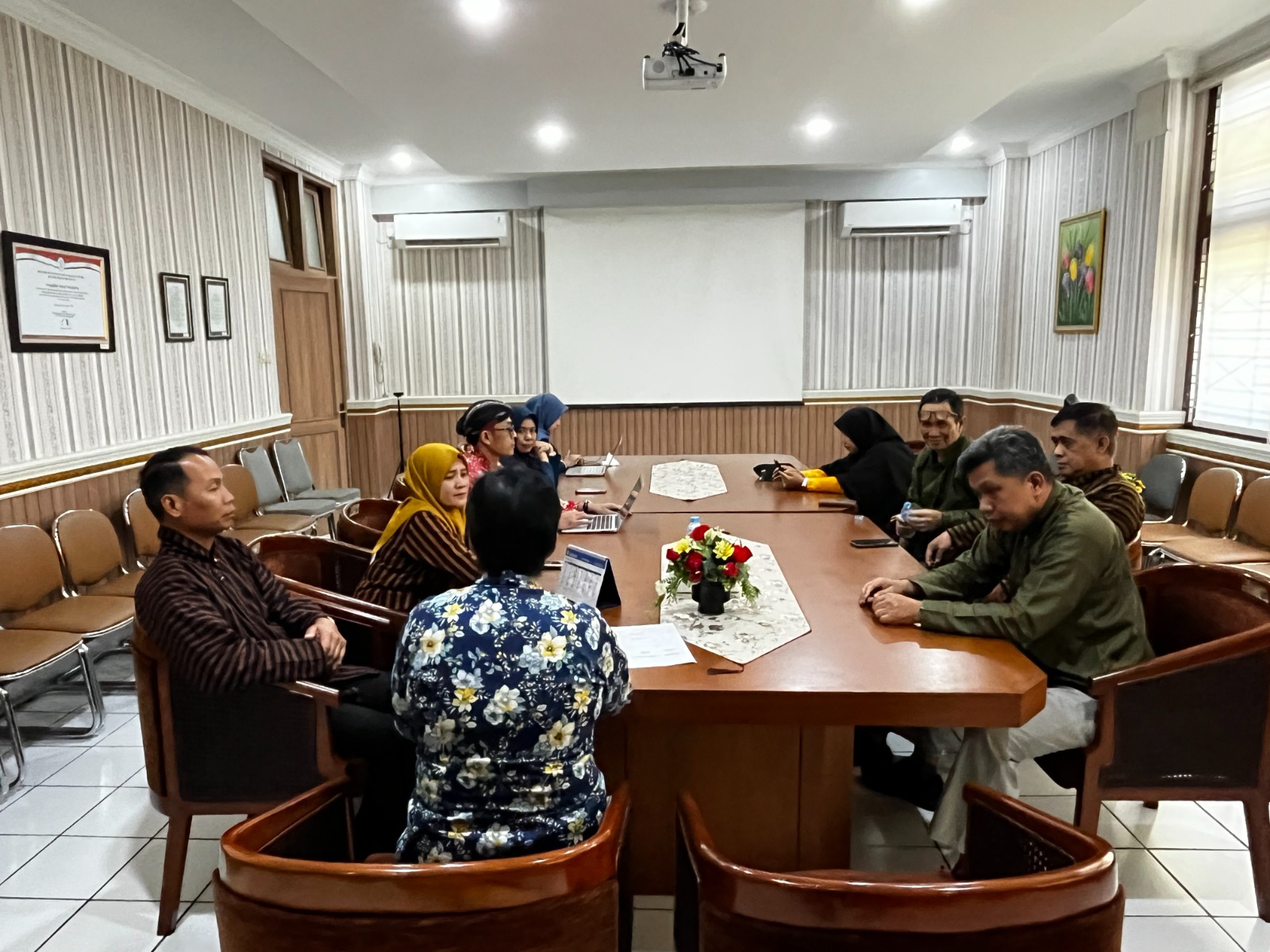 Rapat Koordinasi Pengawasan Antar Bidang Pengadilan Negeri Yogyakarta Rapat Koordinasi Pengawasan Antar Bidang Pengadilan Negeri Yogyakarta