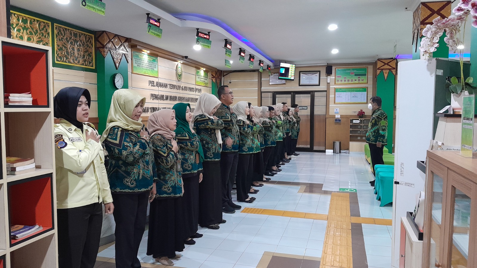 Apel Pagi Rutin Petugas PTSP 19 Februari 2026