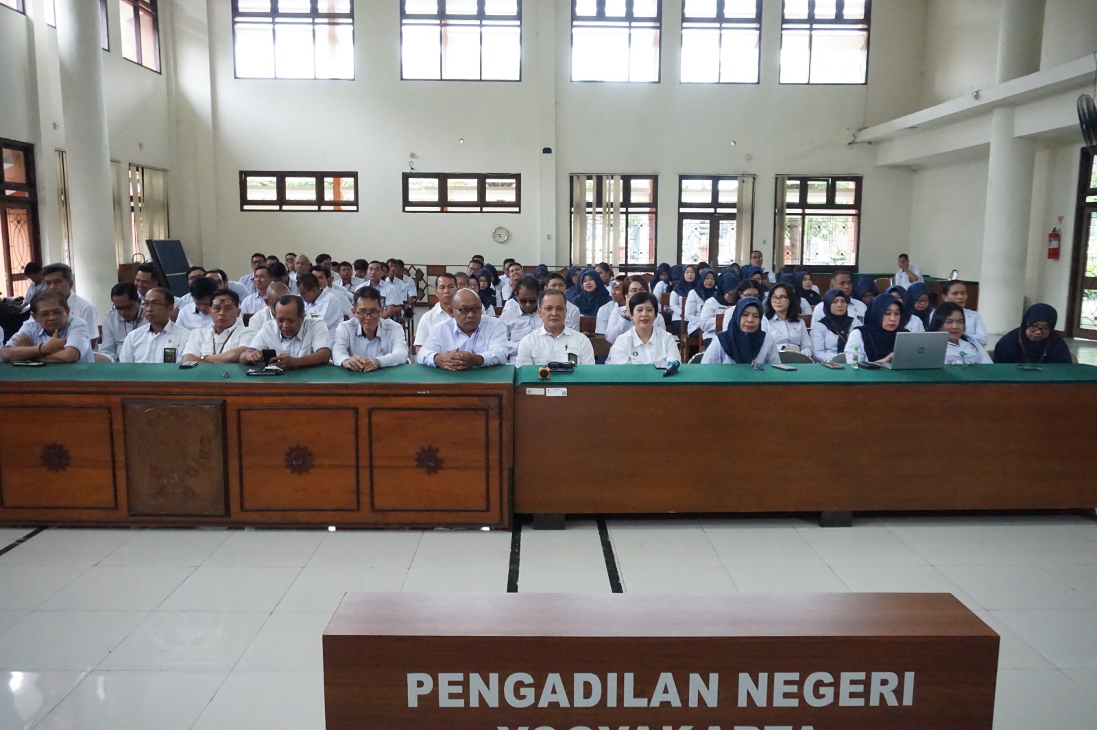 Pengadilan Negeri Yogyakarta Mengikuti Pembinaan Pimpinan Pengadilan Tinggi Yogyakarta