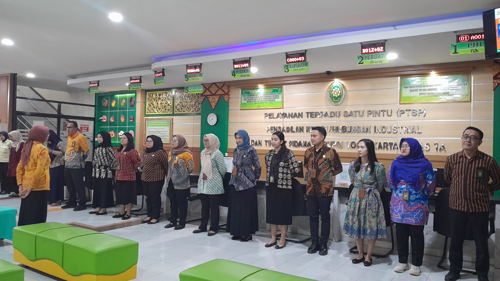 Apel Pagi Petugas PTSP 27 Februari 2026