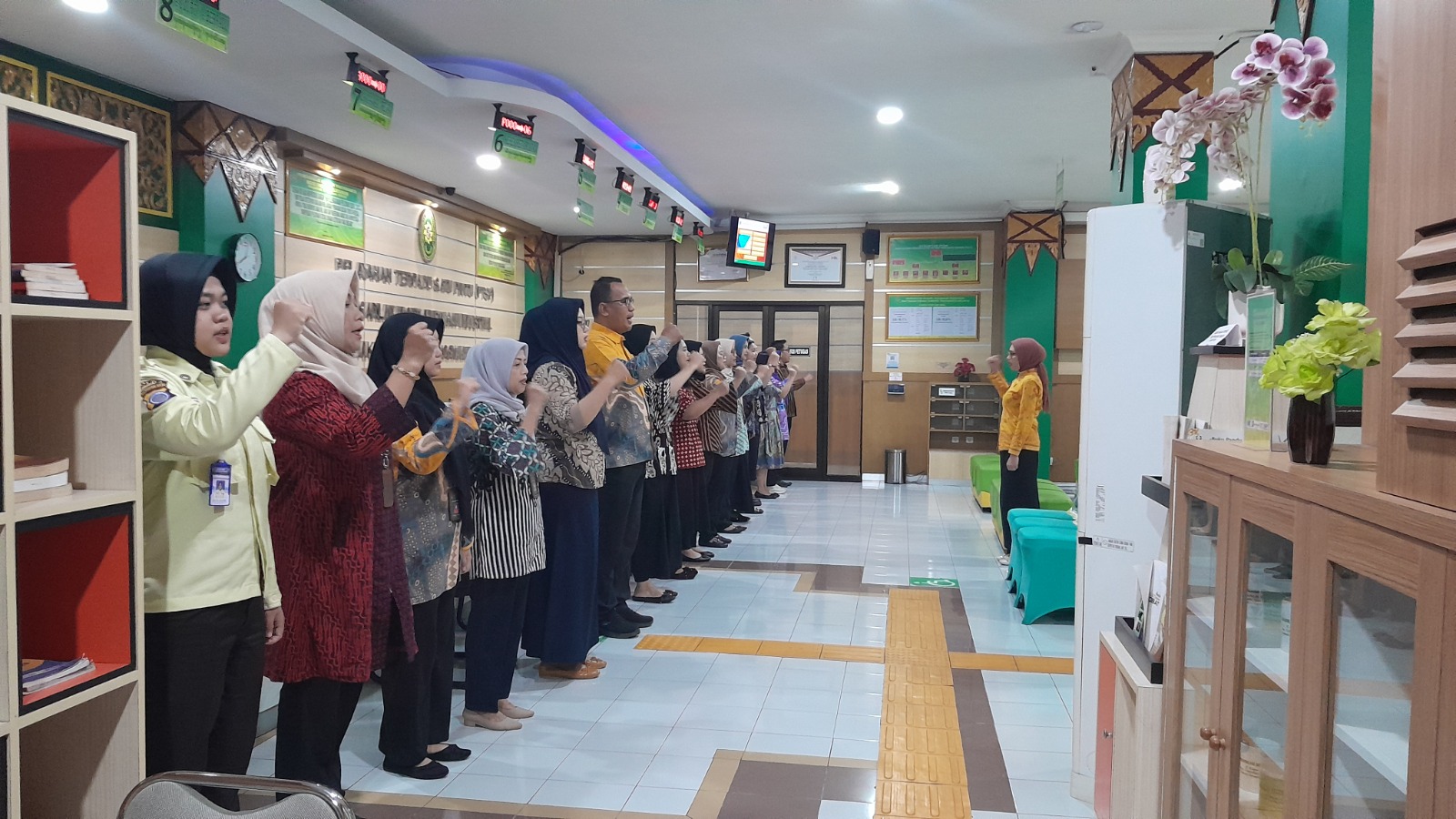 Apel Pagi Petugas PTSP 27 Februari 2026