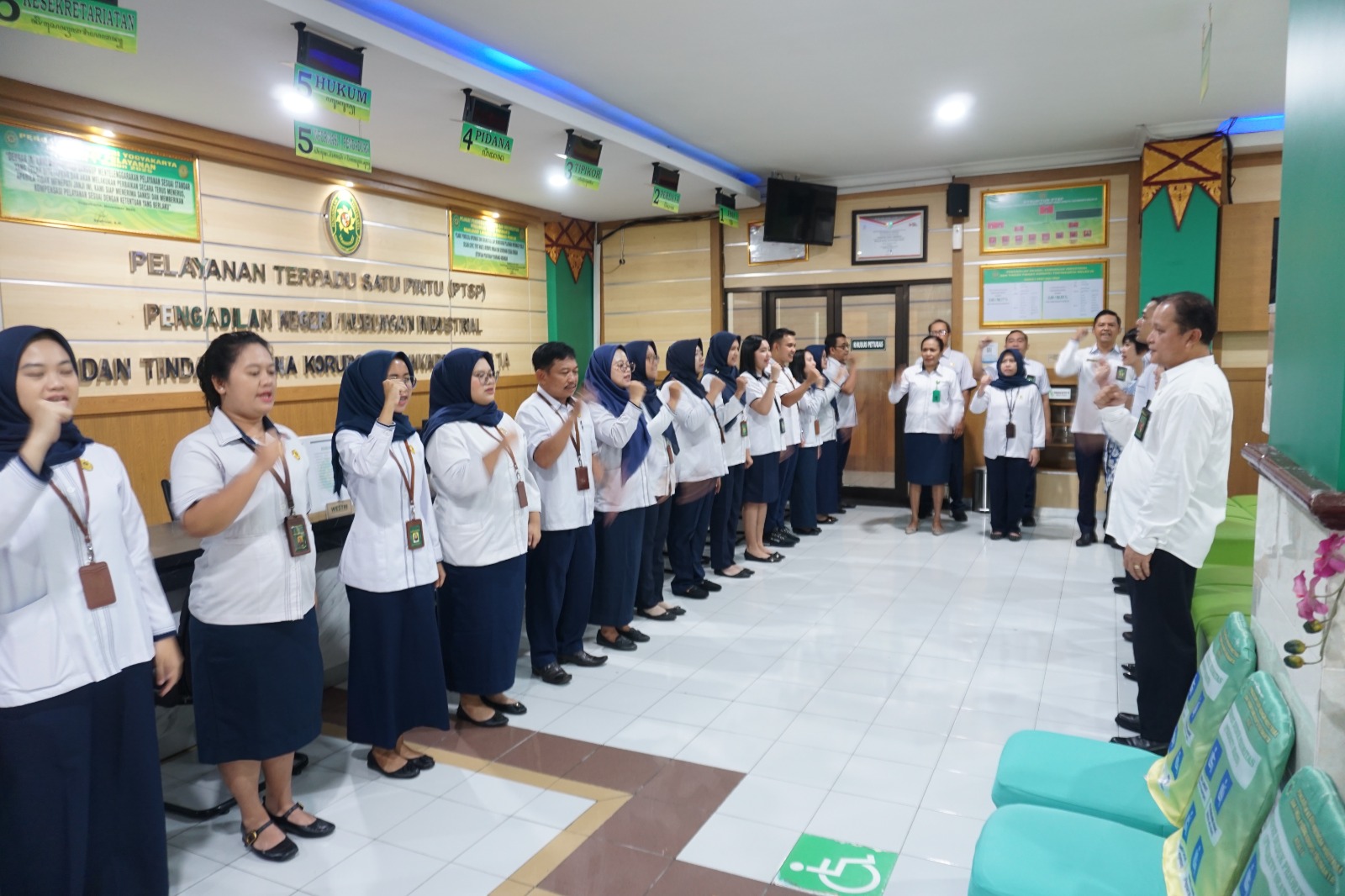 Apel Pagi Rutin Petugas PTSP 30 Maret 2026