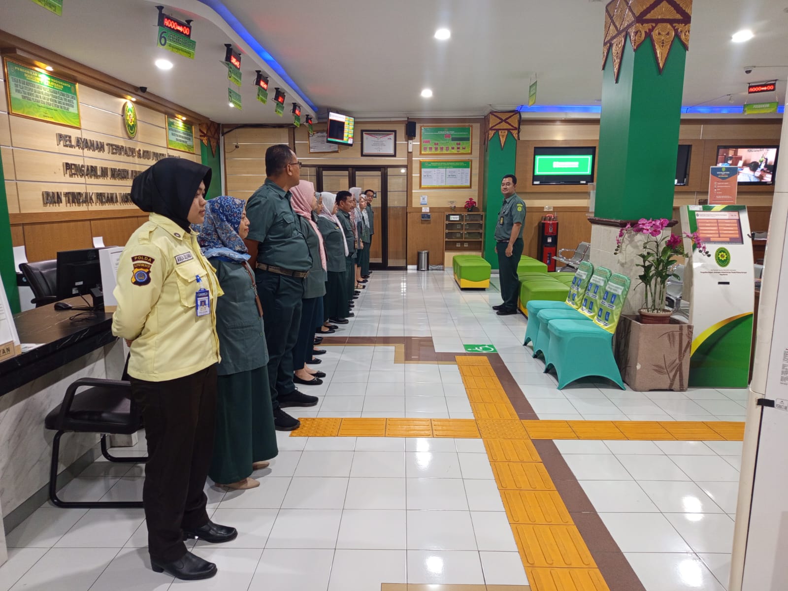 Apel Sore Rutin Petugas PTSP 1 April 2026