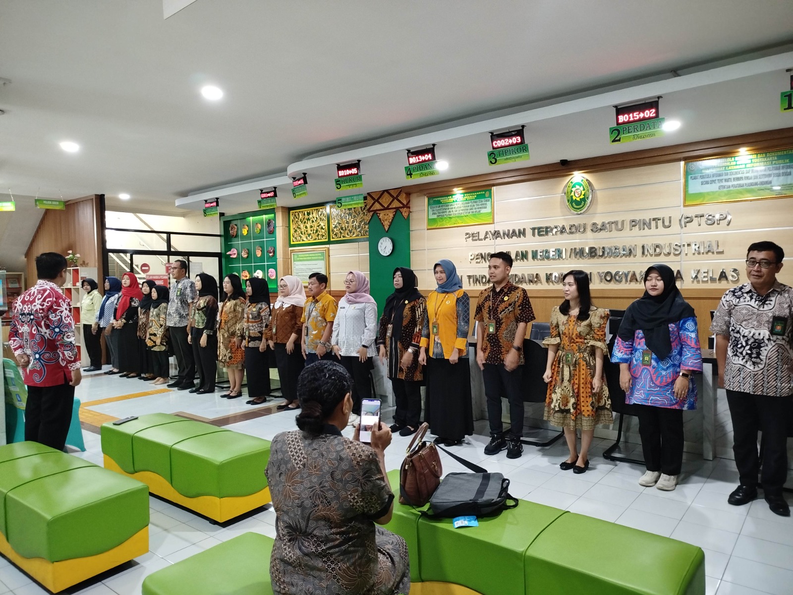 Apel Pagi Rutin Petugas PTSP 10 April 2026