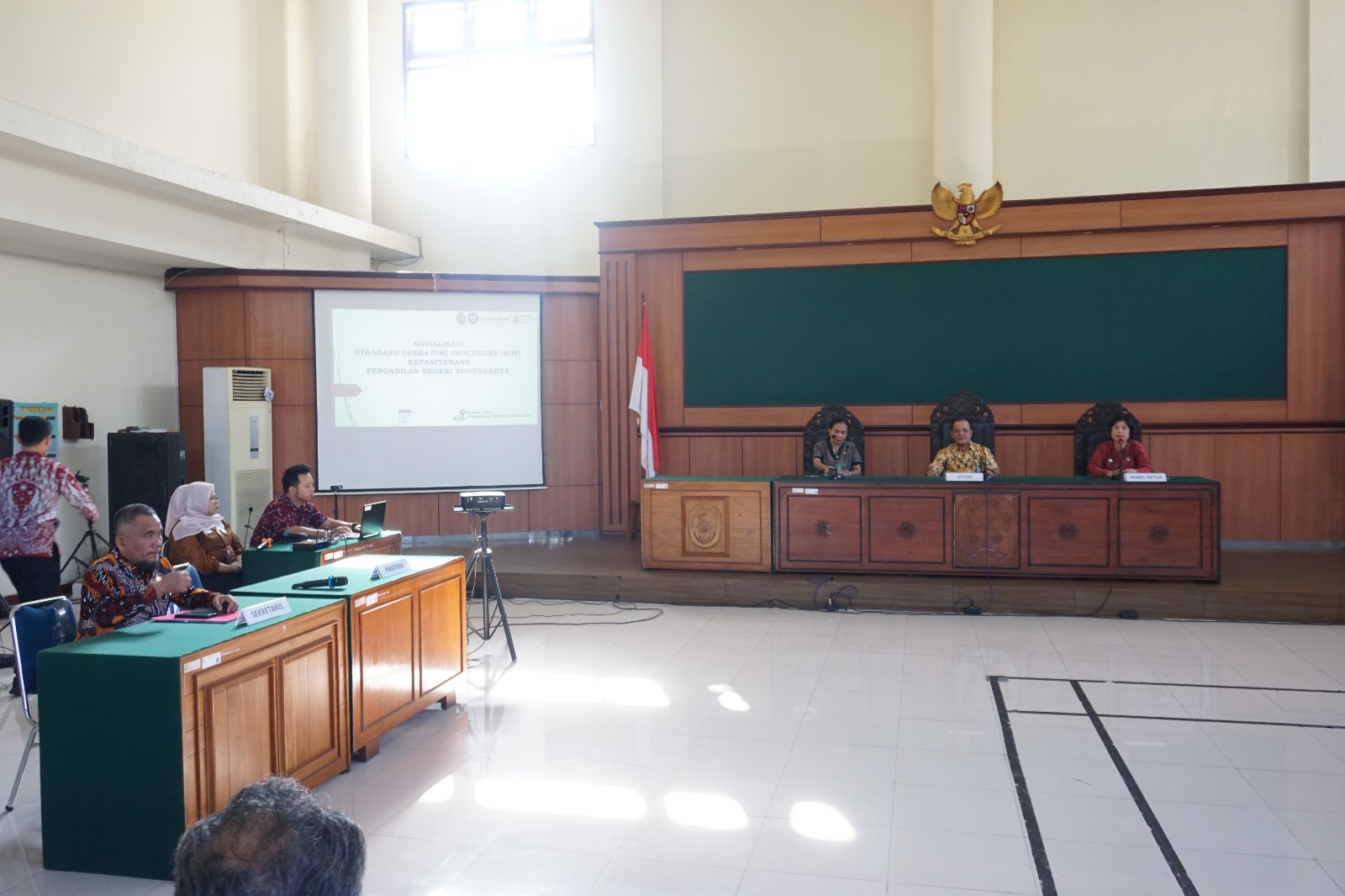 Pengadilan Negeri Yogyakarta Menyelenggarakan Sosialisasi SOP Pengadilan Tinggi/Pengadilan Negeri Tahun 2026