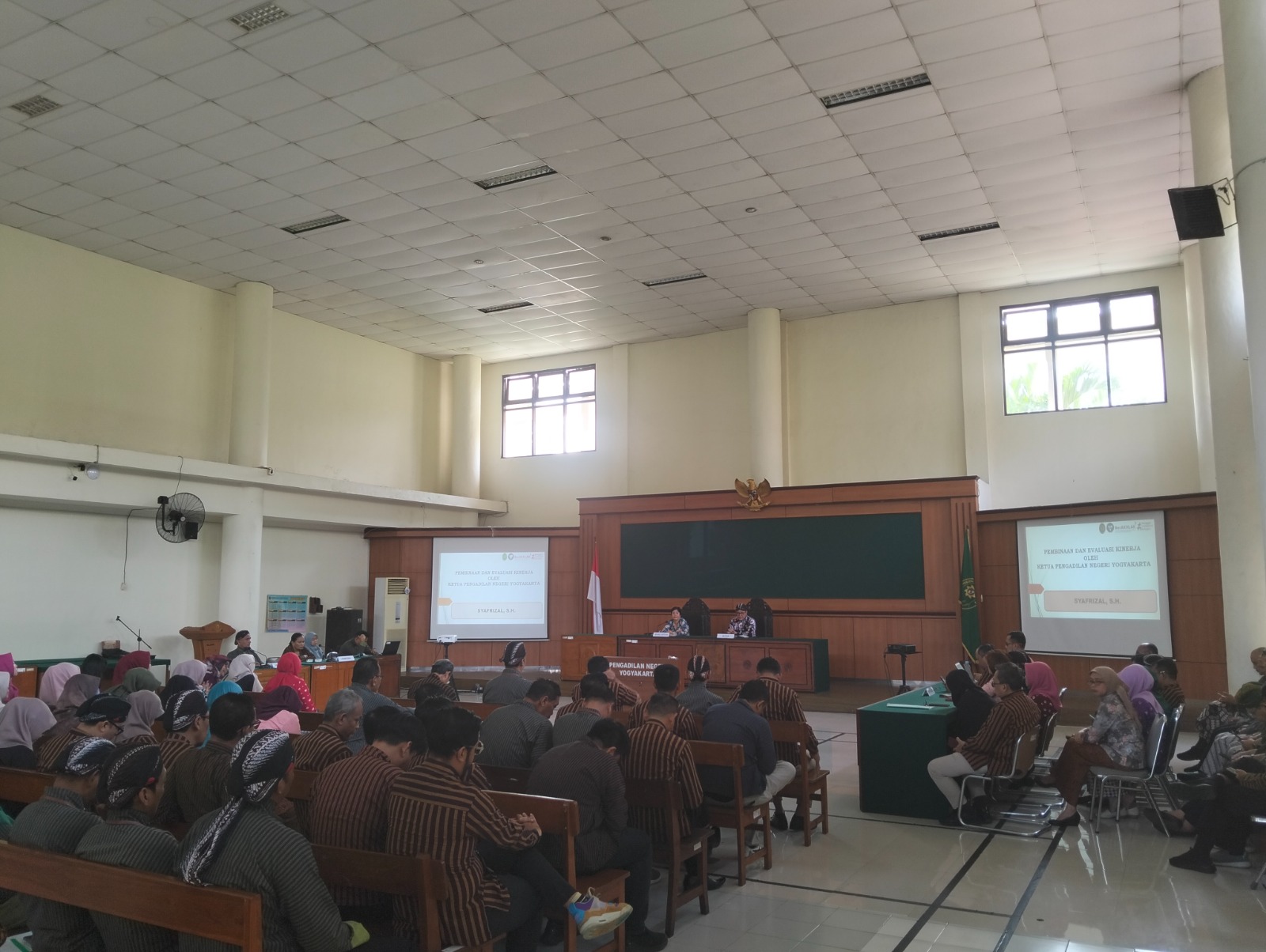 Pembinaan dan Rapat Evaluasi Kinerja Bulan Maret 2026 Pengadilan Negeri Yogyakarta 