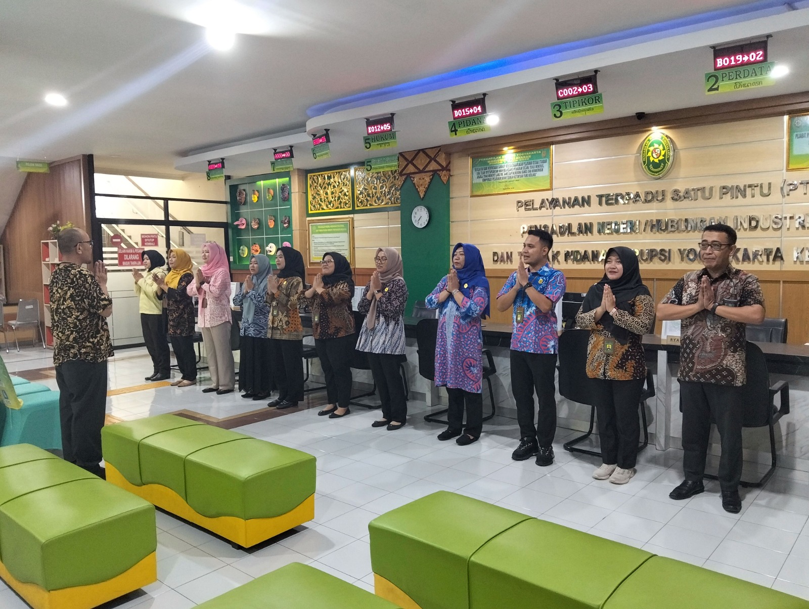 Apel Pagi Rutin Petugas PTSP 24 April 2026