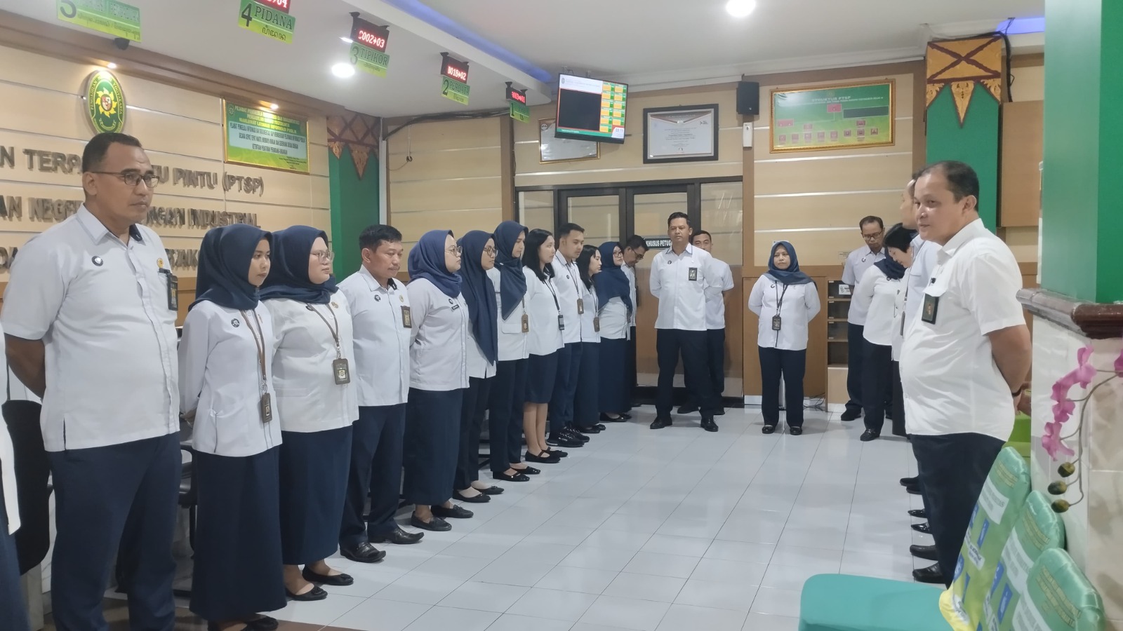 Apel Pagi Rutin Petugas PTSP 4 Mei 2026