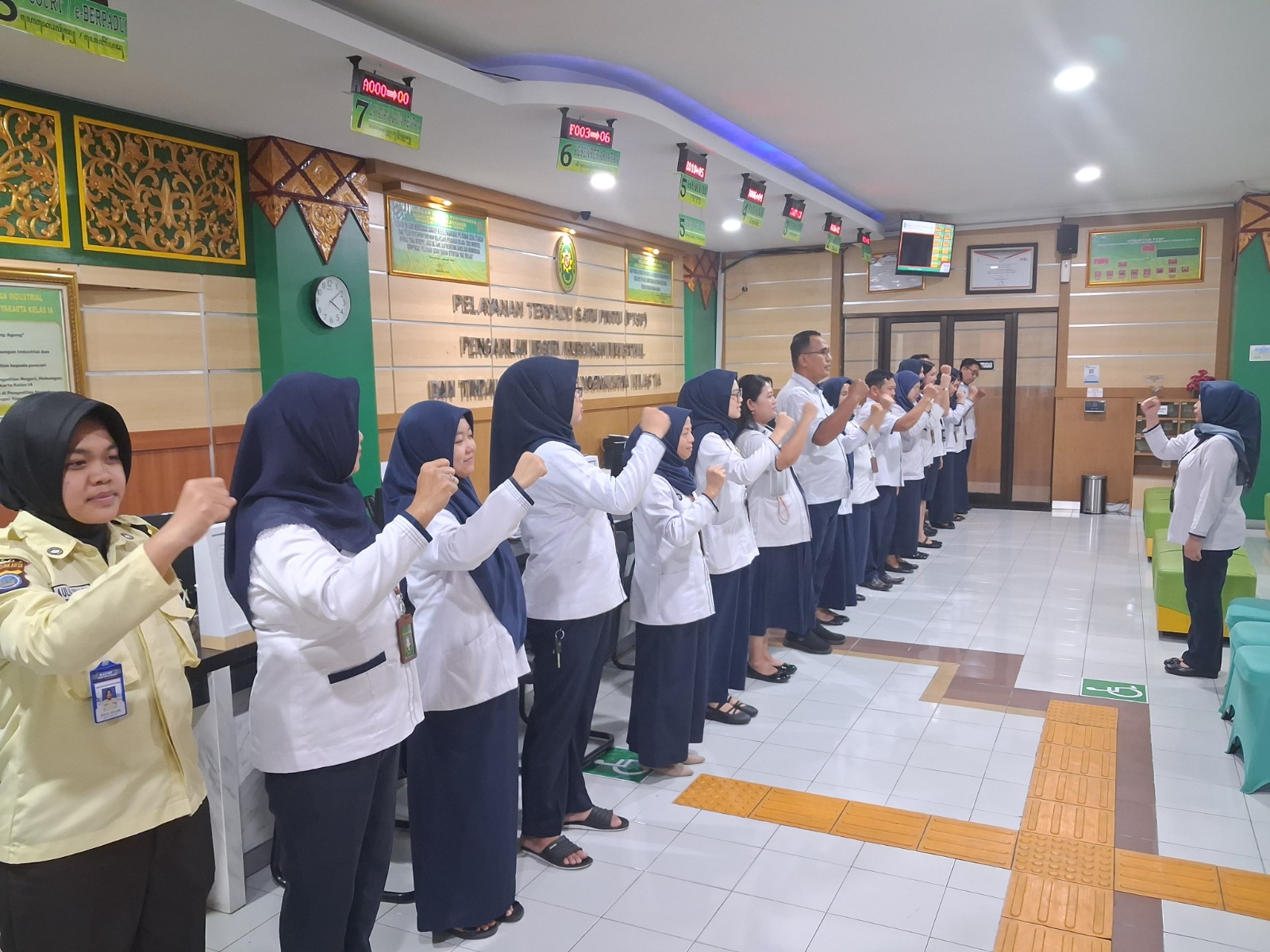 Apel Sore Rutin Petugas PTSP 4 Mei 2026