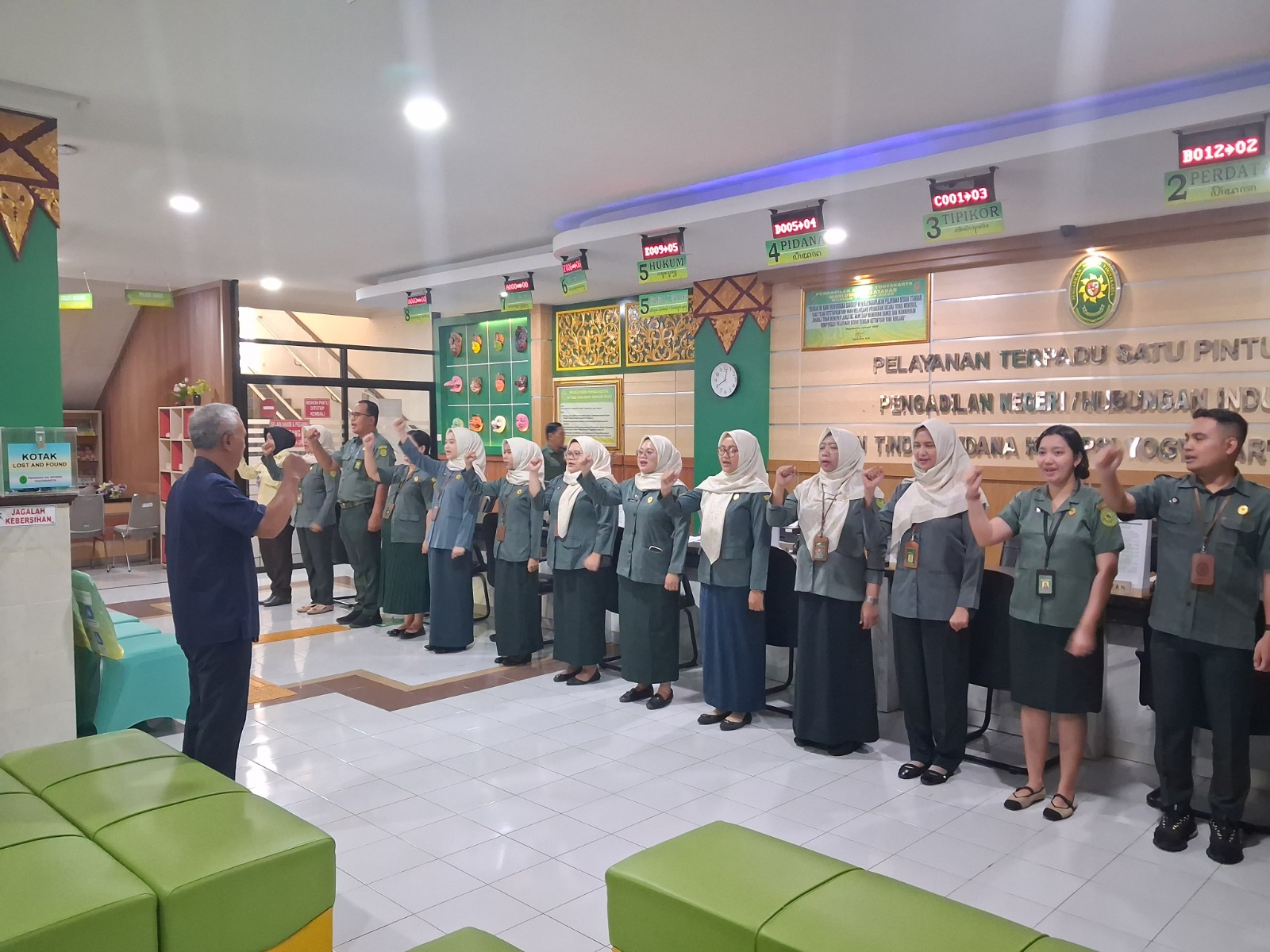 Apel Pagi Rutin Petugas PTSP 12 Mei 2026