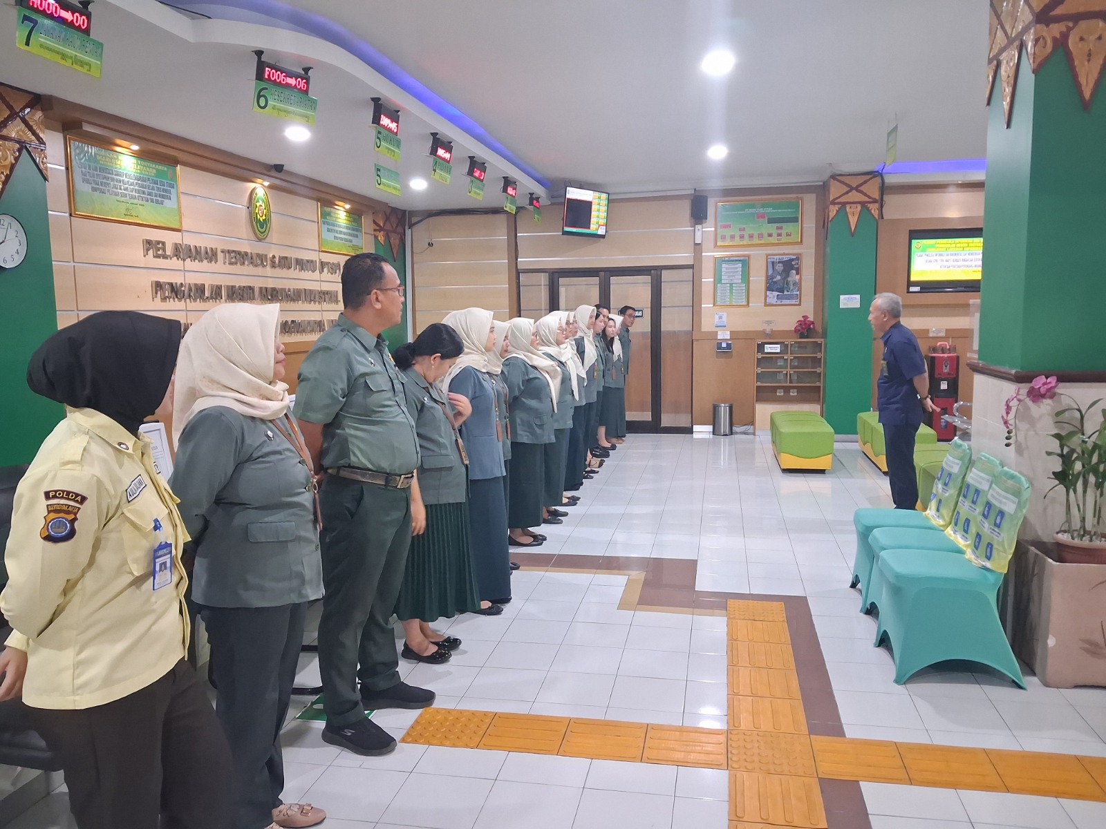 Apel Pagi Rutin Petugas PTSP 12 Mei 2026