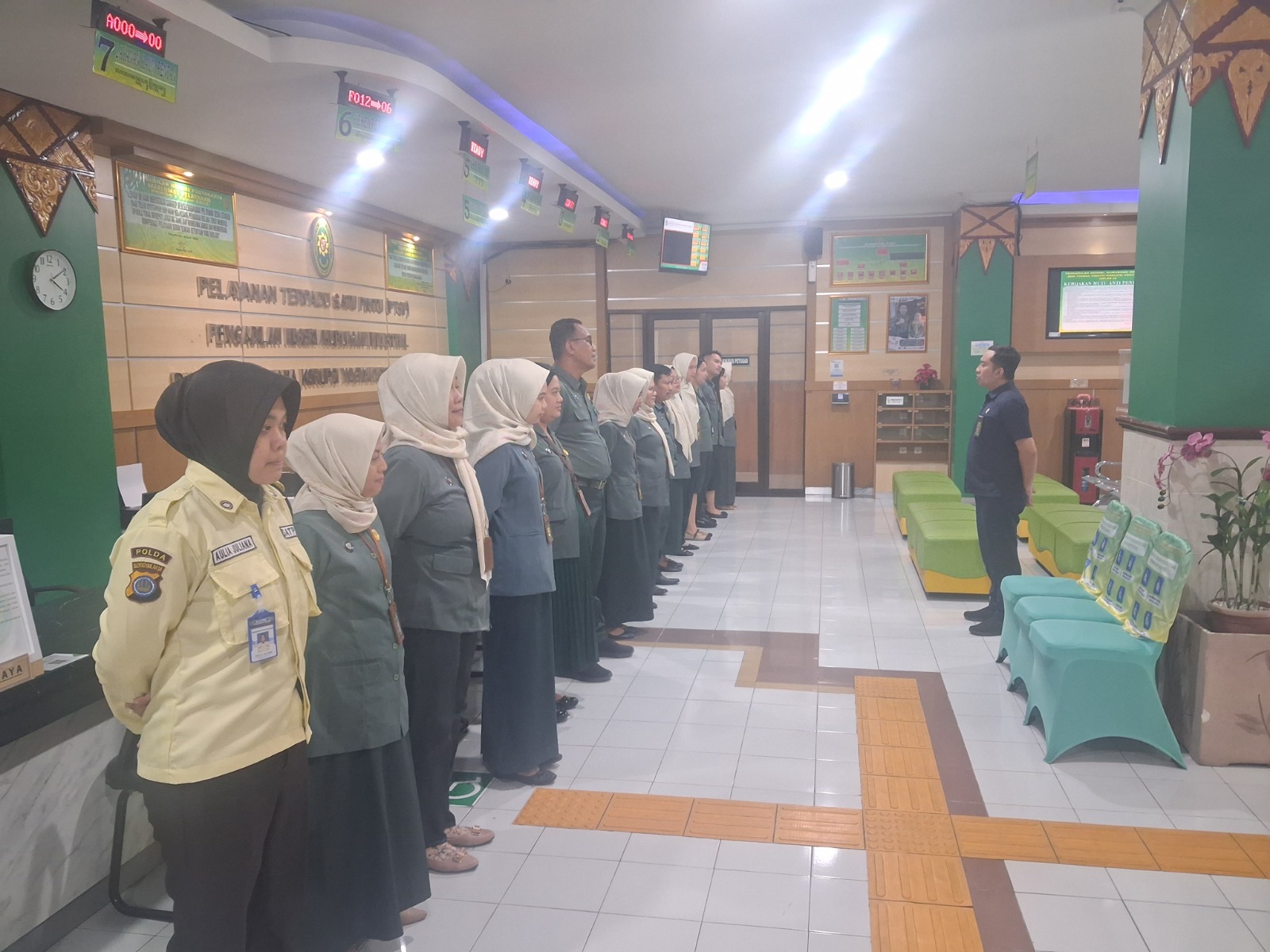 Apel Sore Rutin Petugas PTSP 12 Mei 2026
